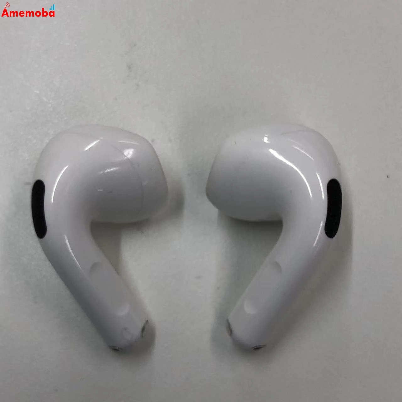 AirPods 第4世代 アクティブノイズキャンセリング搭載 ホワイト MXP93J/A