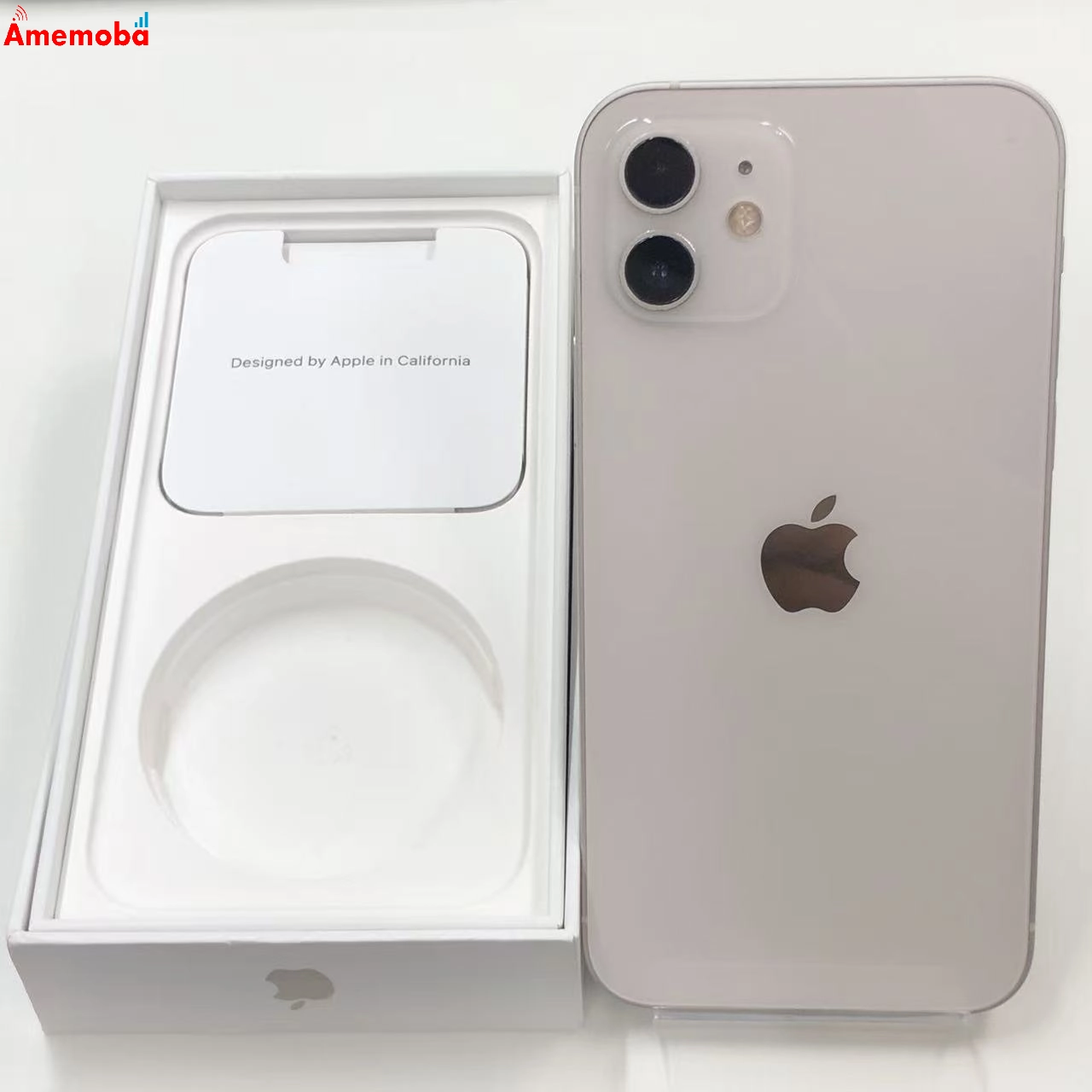 iPhone12 64GB ホワイト MGHP3J/A docomo版SIMフリー 美品