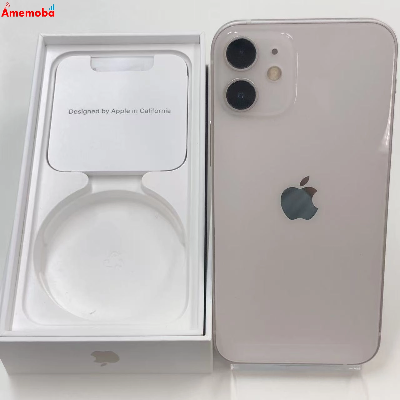 iPhone12 mini 64GB ホワイト MGA63J/A docomo版SIMフリー 訳あり品