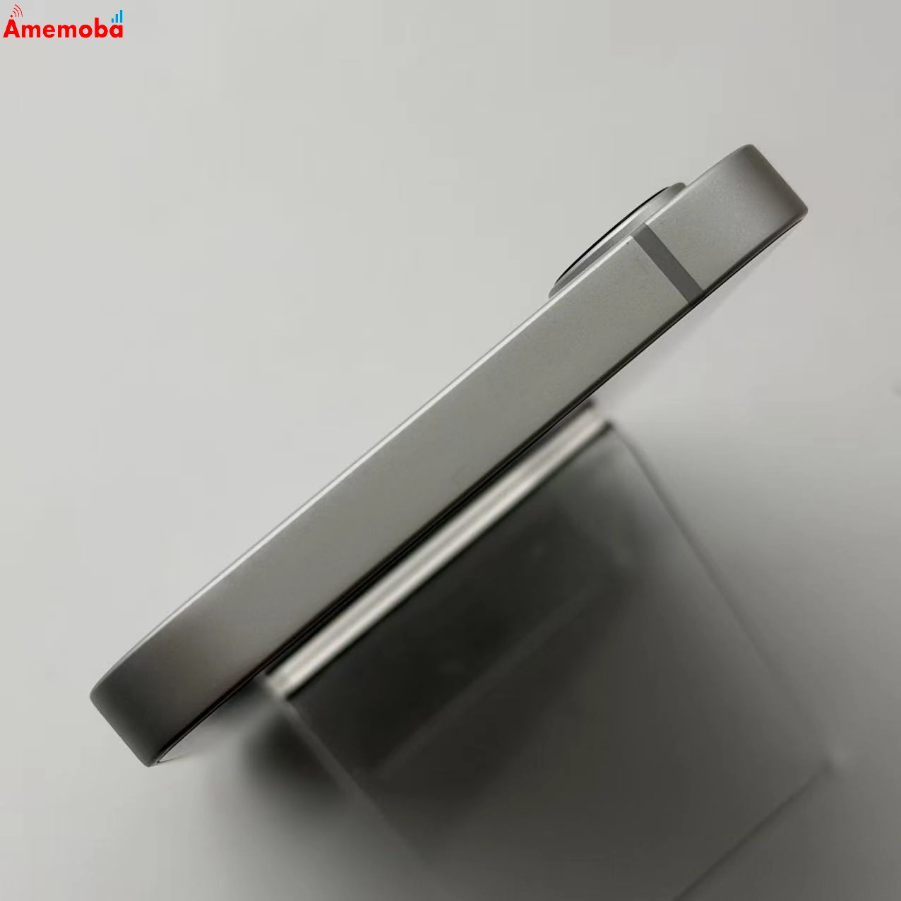 iPhone 16e 128GB ホワイト MD1R4J/A AU版SIMフリー 美品 au