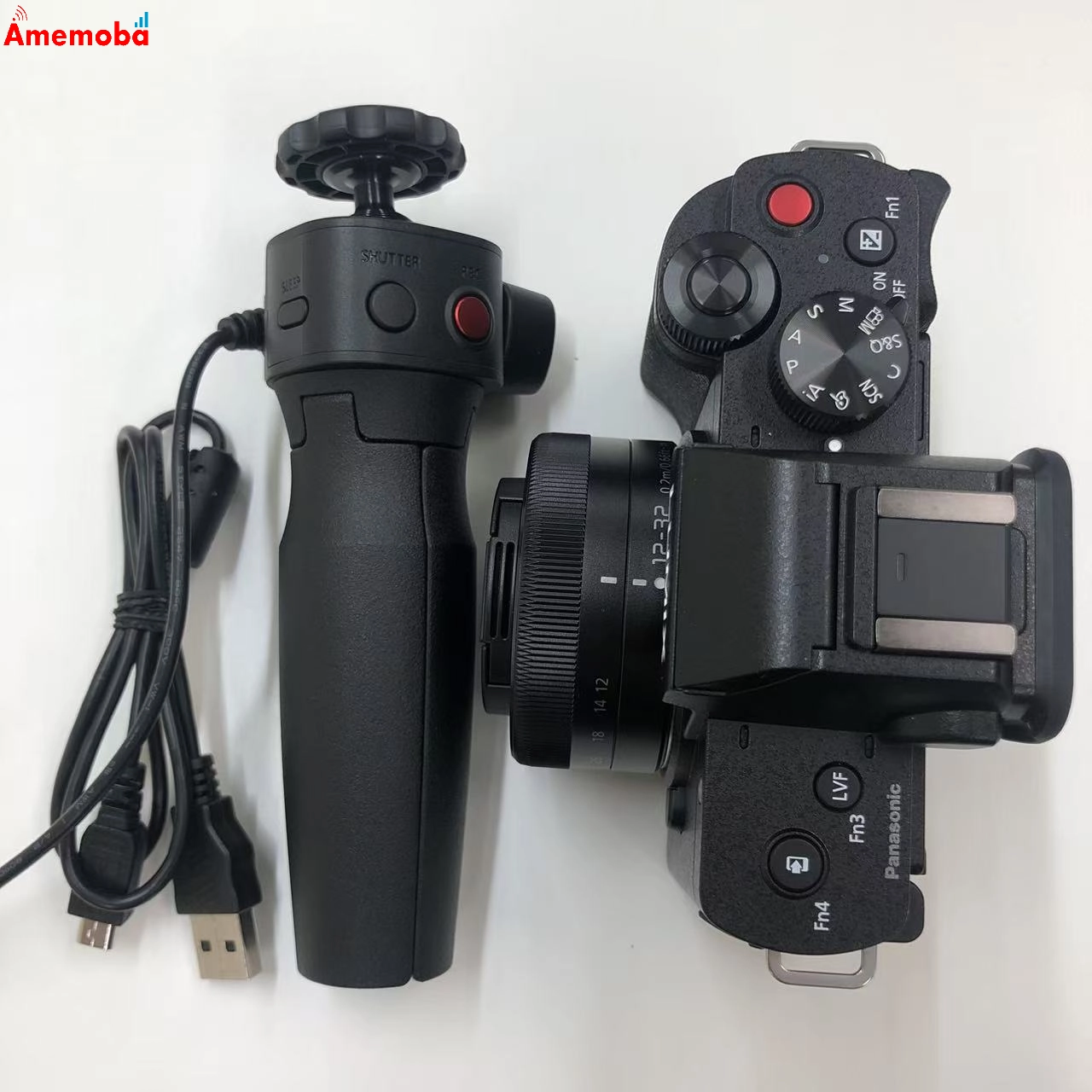 Panasonic LUMIX DC-G100V 標準ズームレンズキット(トライポッドグリップ付き) ブラック 新品同様