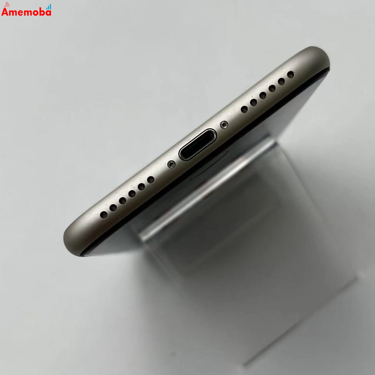 iPhoneSE 第3世代 128GB スターライト MMYG3J/A Apple版SIMフリー
