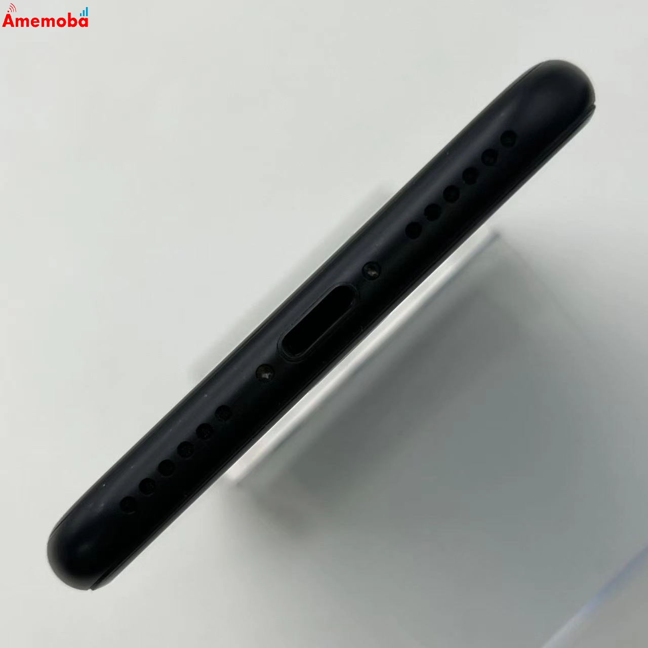 iPhoneSE 第2世代 64GB ブラック MHGP3J/A docomo版SIMフリー