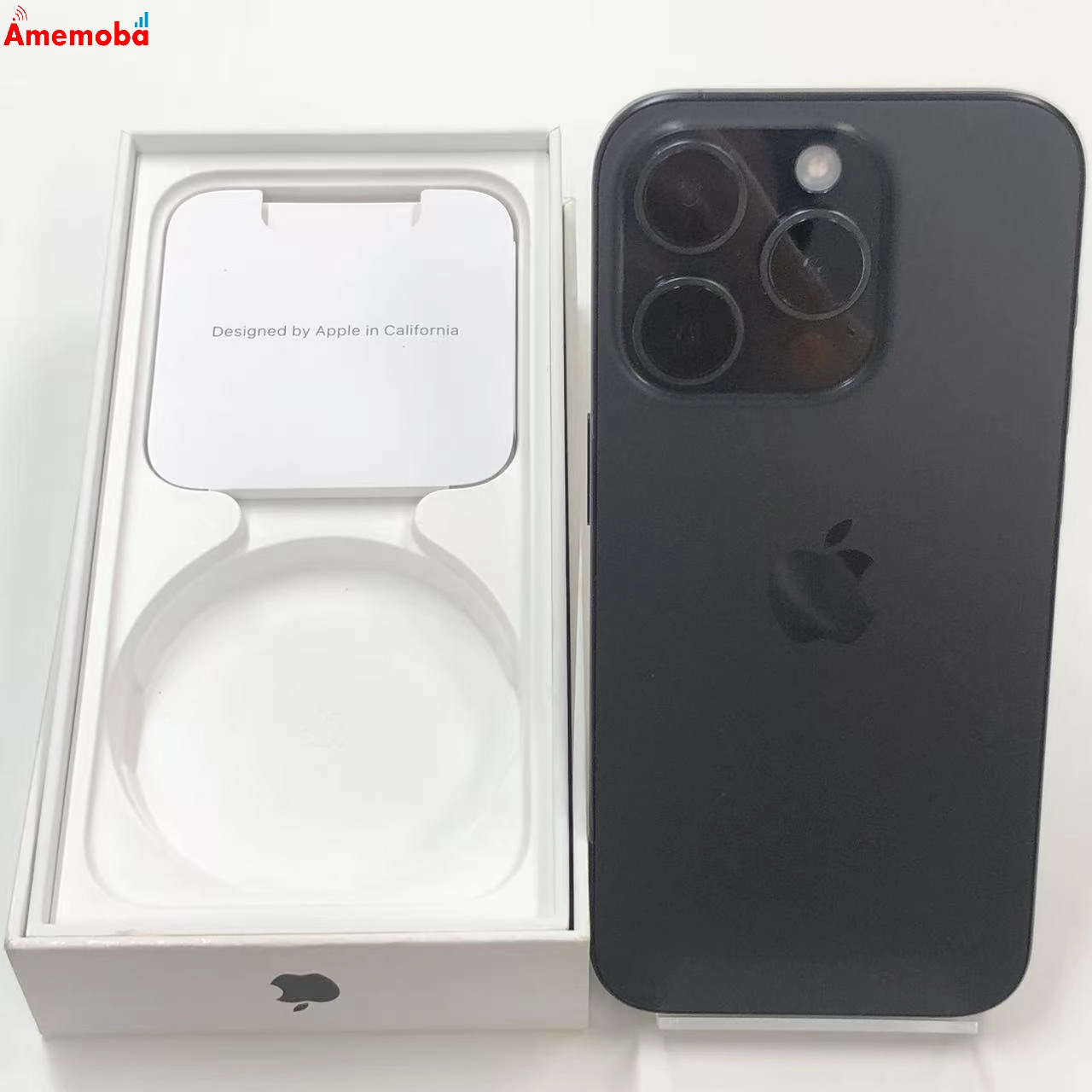 iPhone15 Pro 128GB ブラックチタニウム MTU73J/A docomo版SIMフリー 極美品