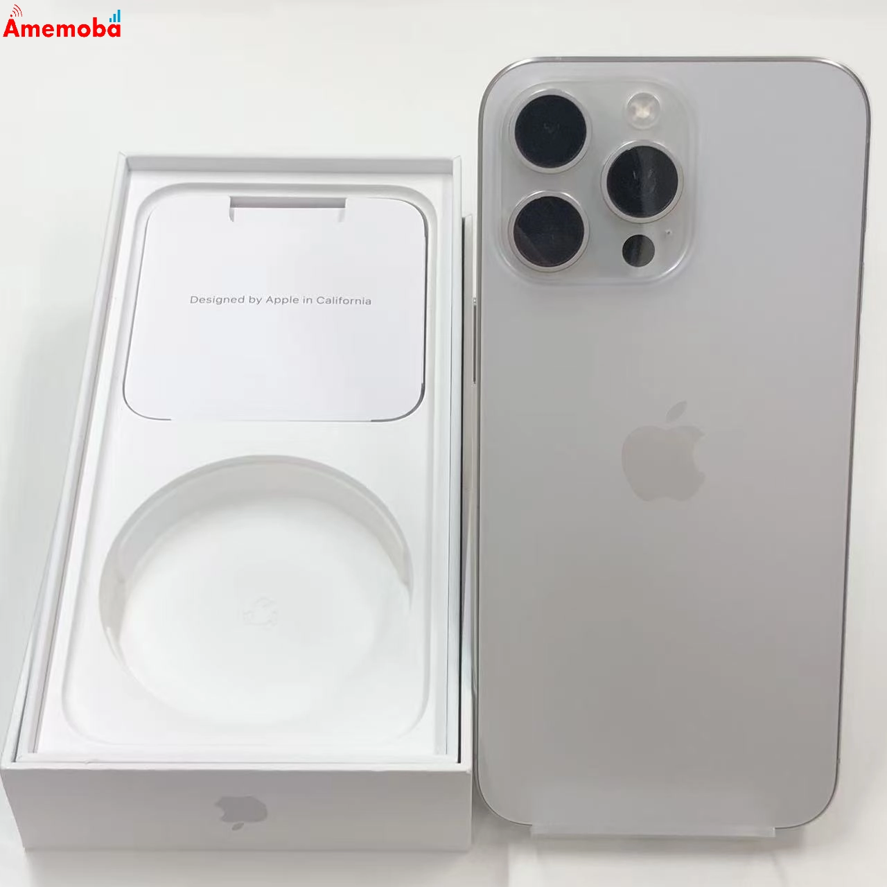 iPhone15 Pro Max 256GB ホワイトチタニウム MU6Q3J/A Apple版SIMフリー 新品同様