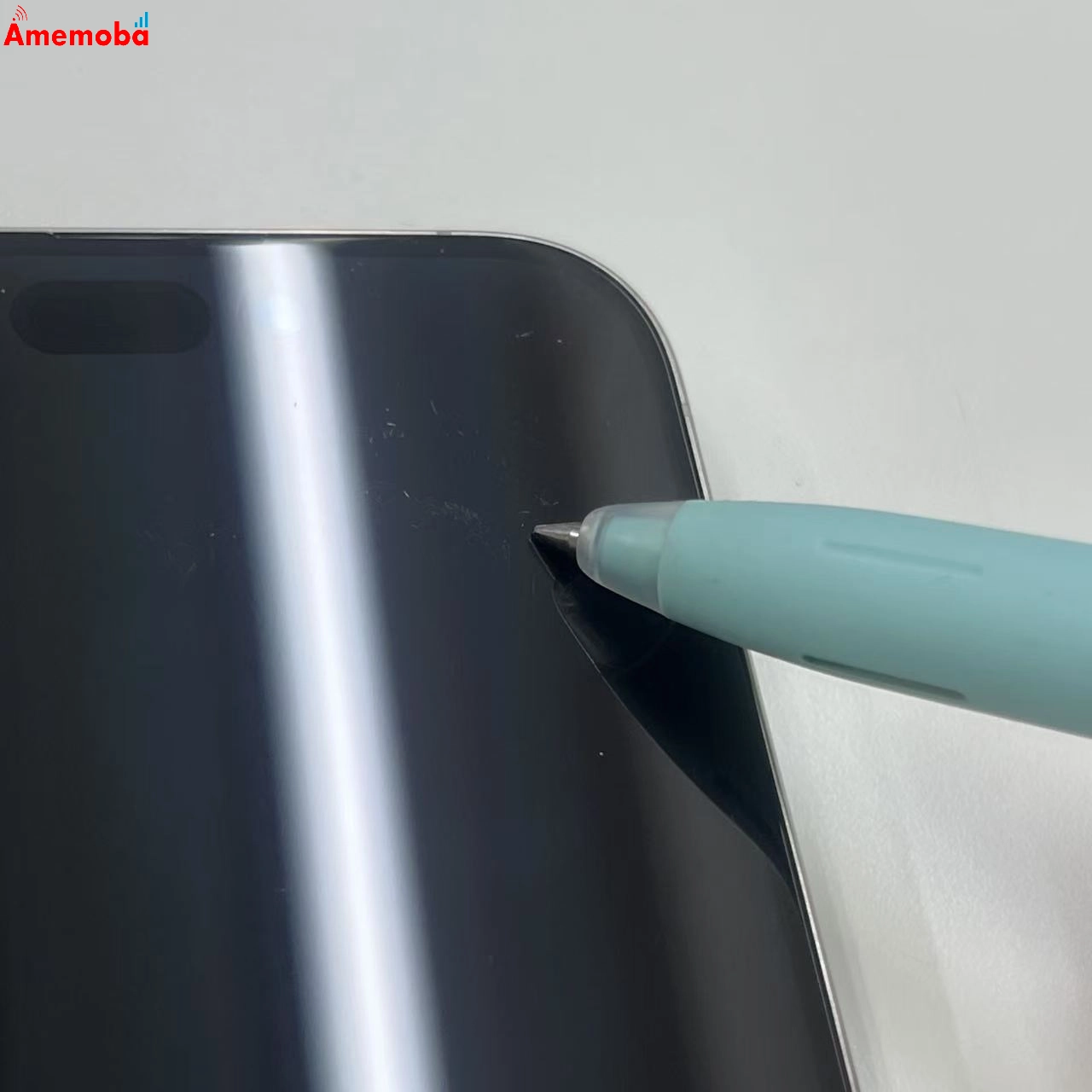 iPhone15 Pro 256GB ホワイトチタニウム MTUD3J/A AU版SIMフリー au