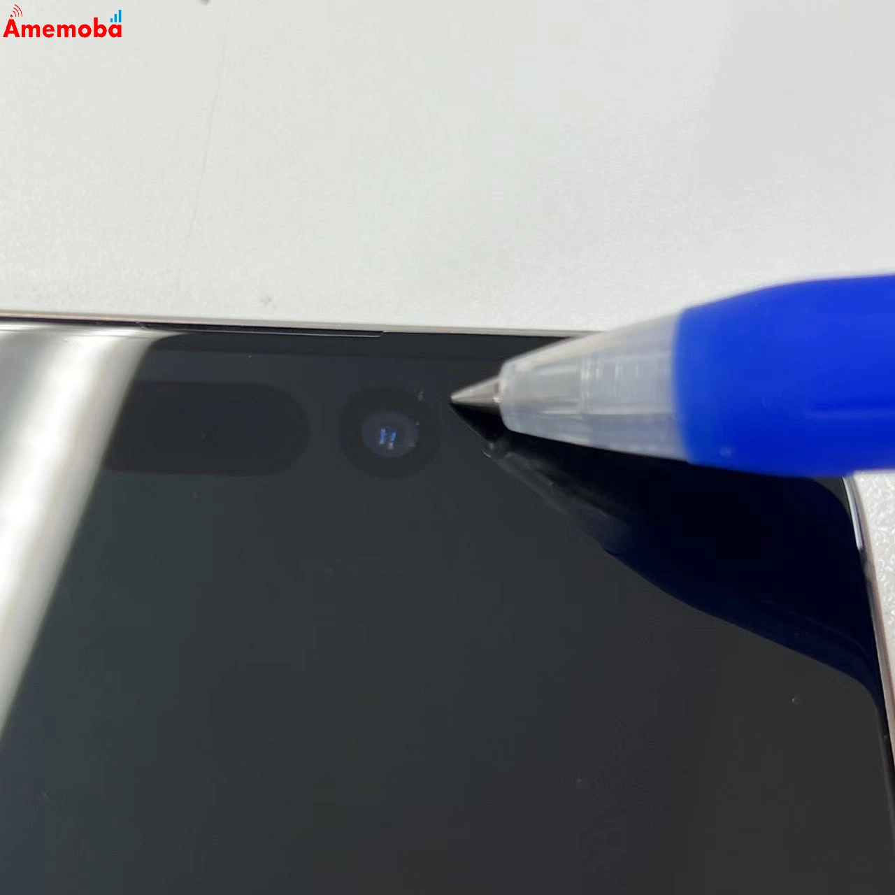 iPhone15 Pro 128GB ナチュラルチタニウム MTU93J/A docomo版SIMフリー 美品