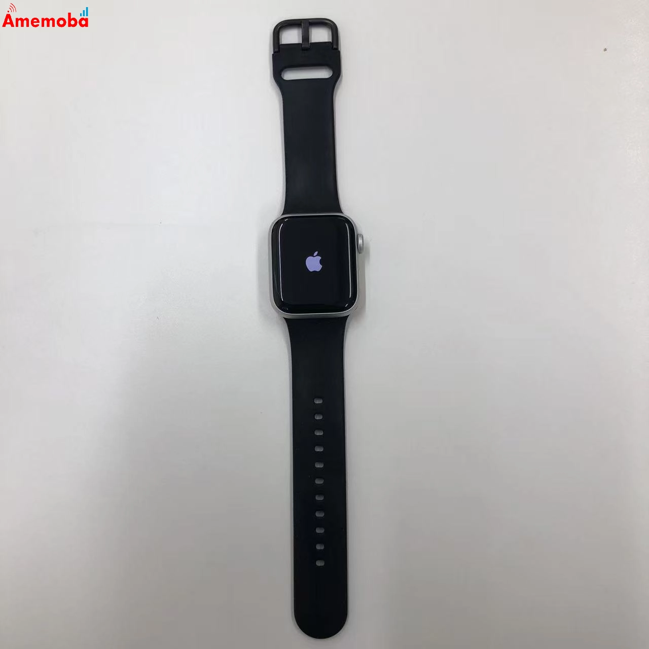 Apple Watch SE 第1世代 40mm GPSモデル 32GB シルバー MKQ93J/A 美品