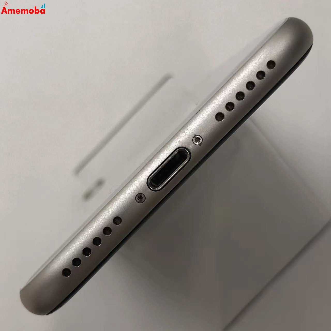 iPhoneSE 第3世代 64GB スターライト MMYD3J/A SoftBank版SIMフリー