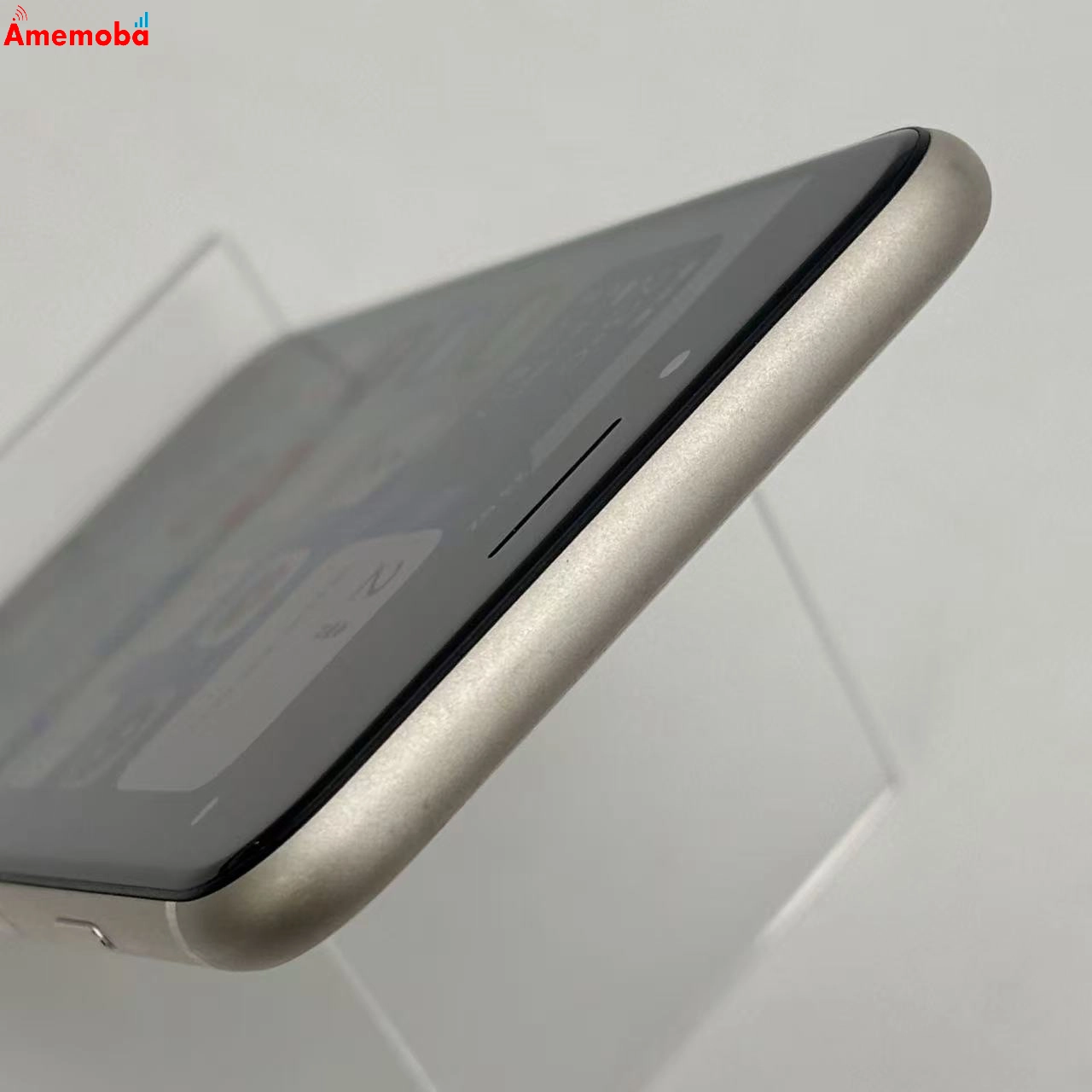 iPhoneSE 第3世代 64GB スターライト MMYD3J/A docomo版SIMフリー