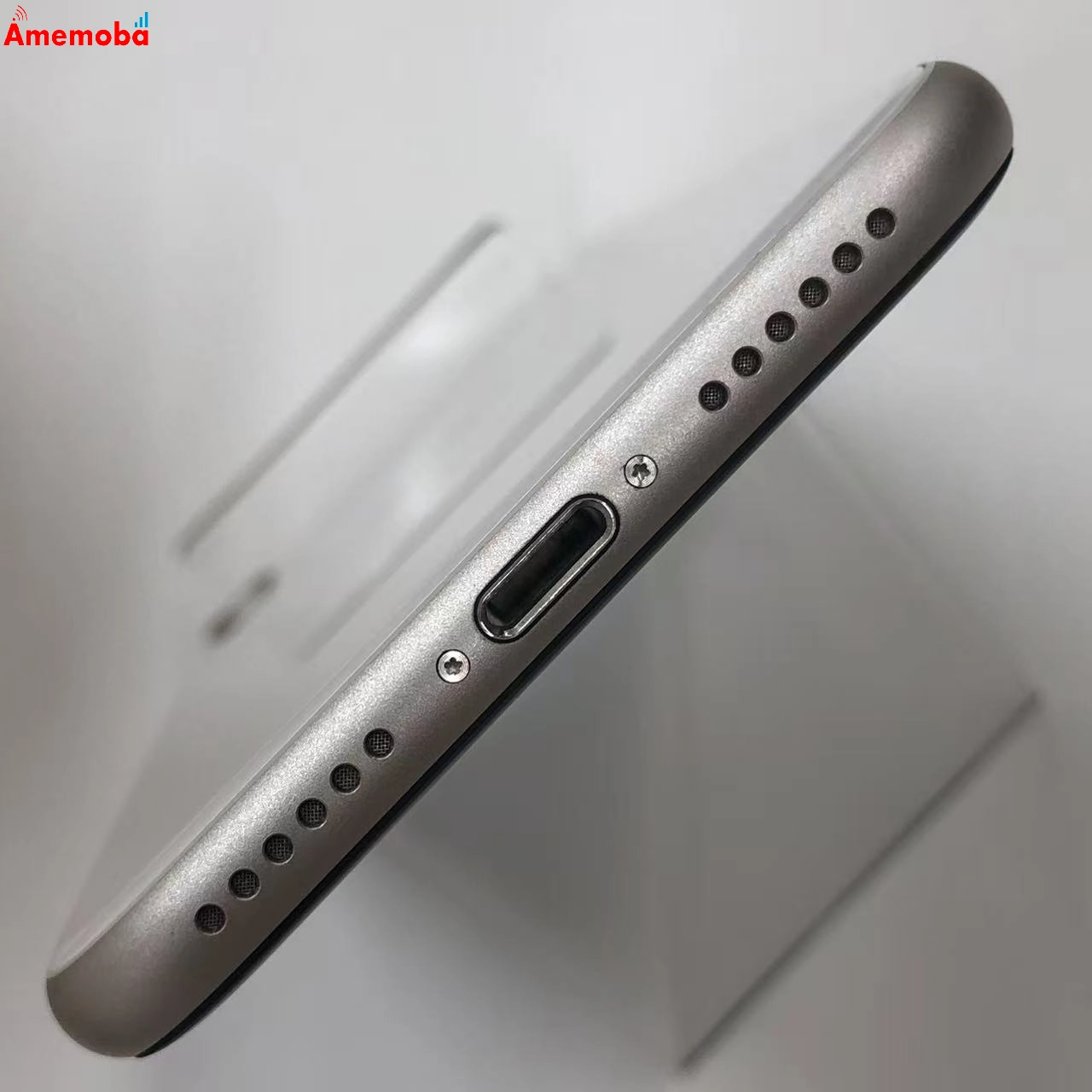 iPhoneSE 第3世代 64GB スターライト MMYD3J/A SoftBank版SIMフリー