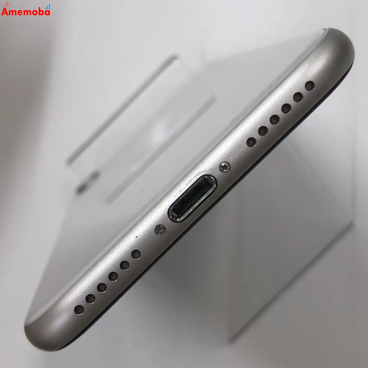 iPhoneSE 第3世代 64GB スターライト MMYD3J/A SoftBank版SIMフリー