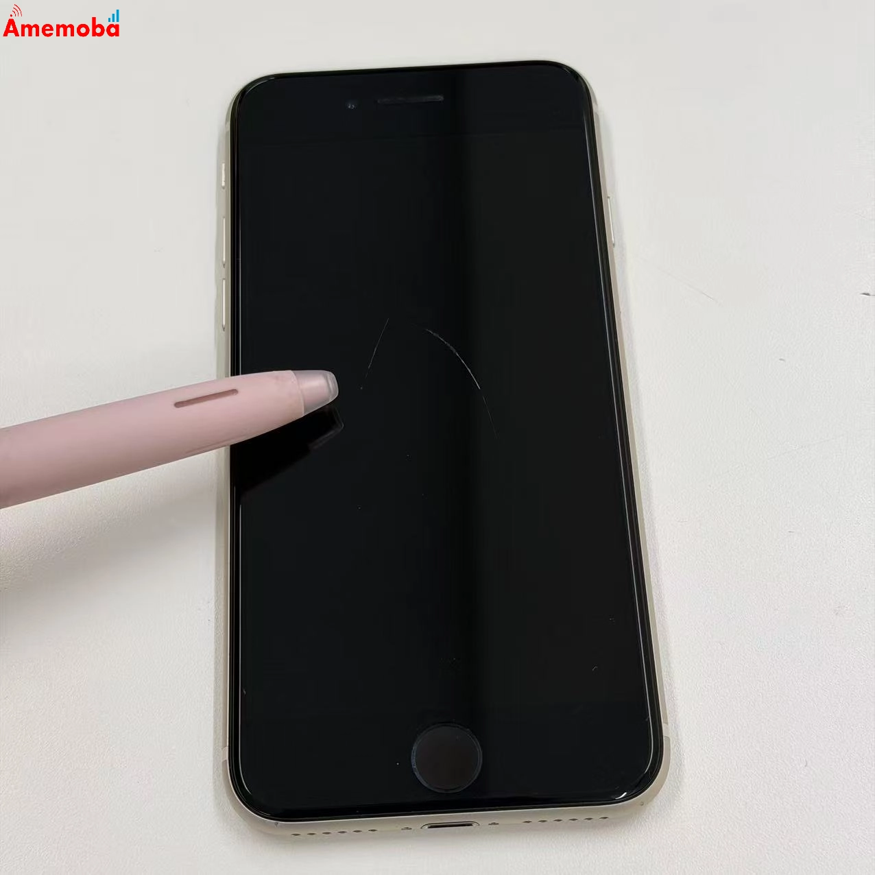 iPhoneSE 第3世代 64GB スターライト MMYD3J/A docomo版SIMフリー ジャンク品