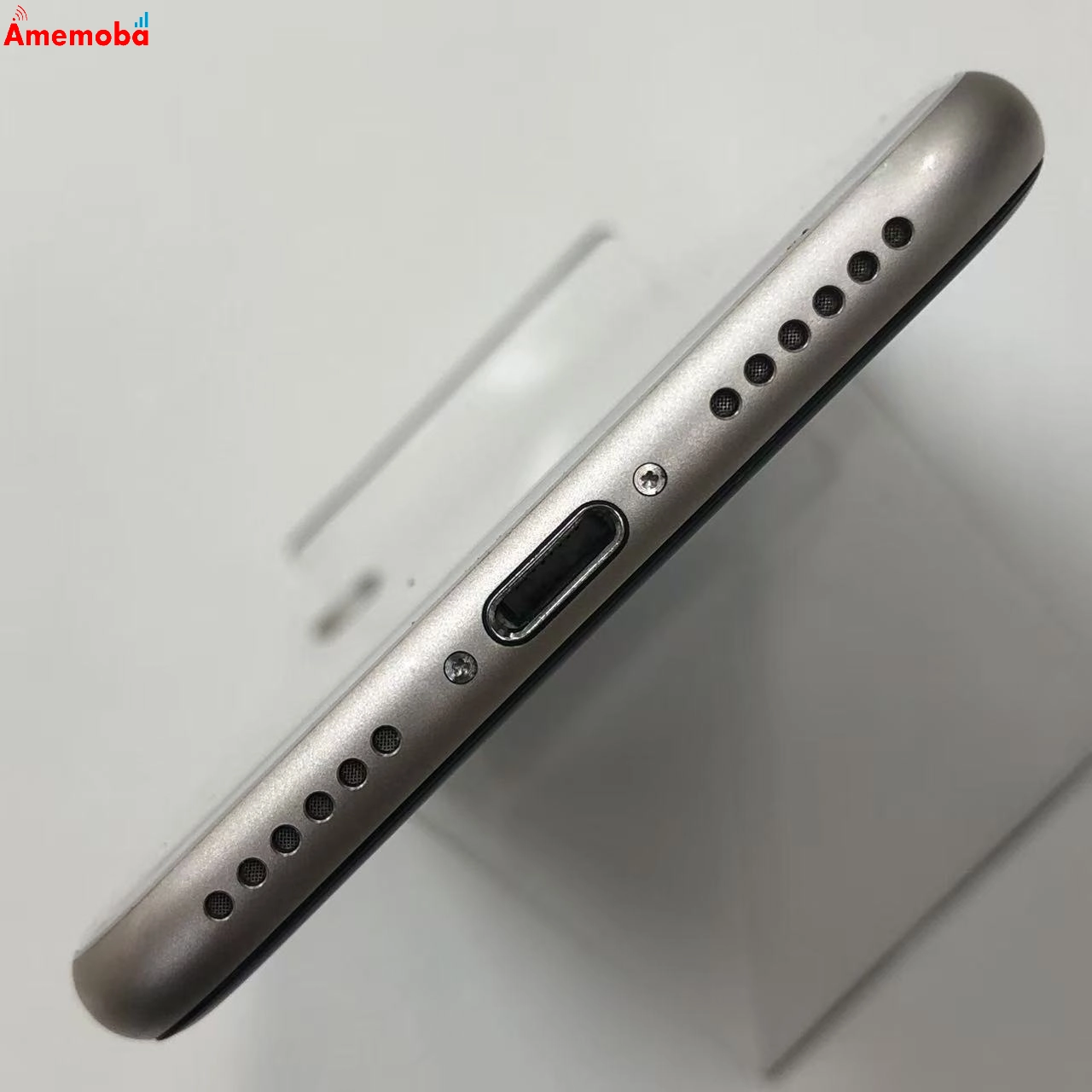 iPhoneSE 第3世代 64GB スターライト MMYD3J/A SoftBank版SIMフリー