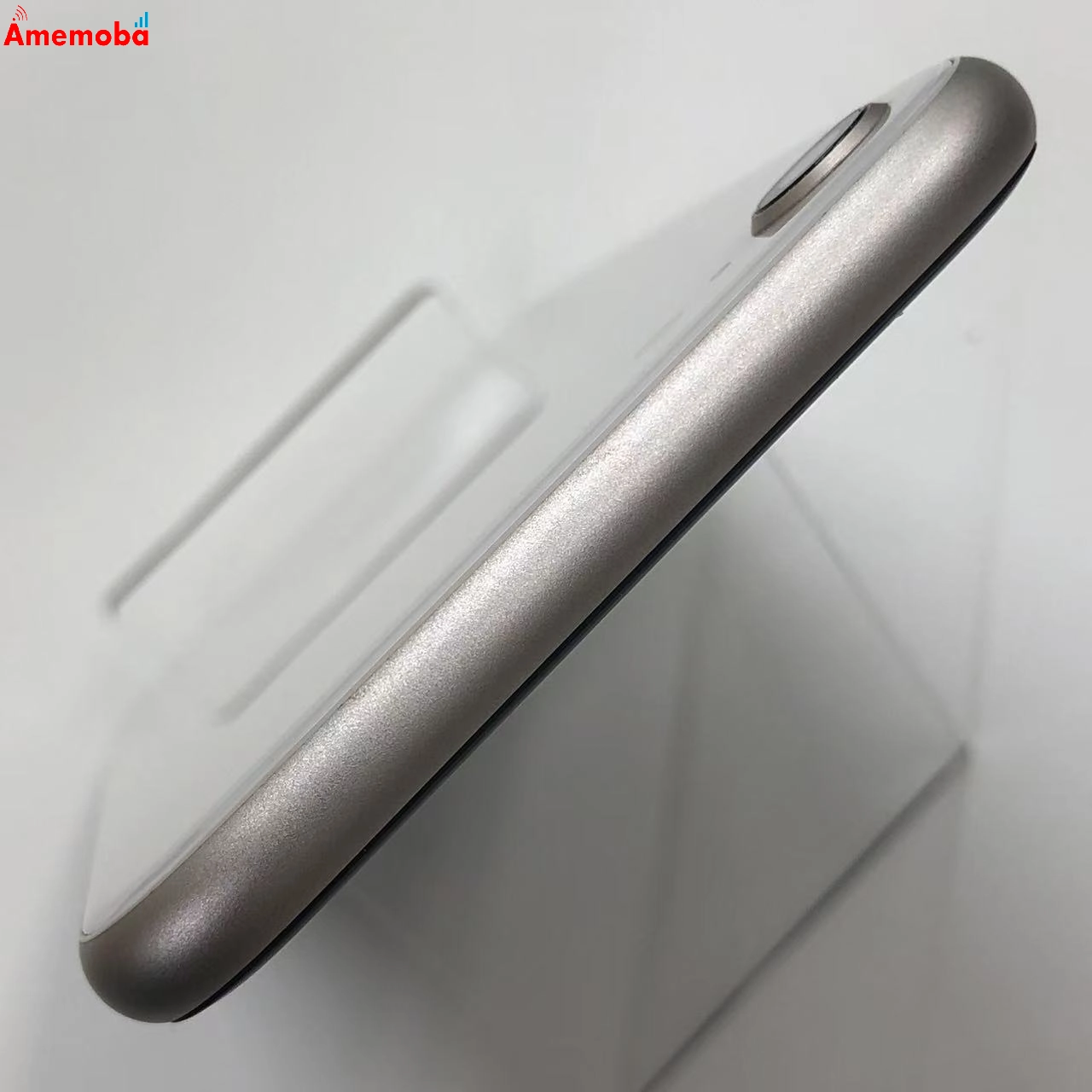 iPhoneSE 第3世代 64GB スターライト MMYD3J/A SoftBank版SIMフリー