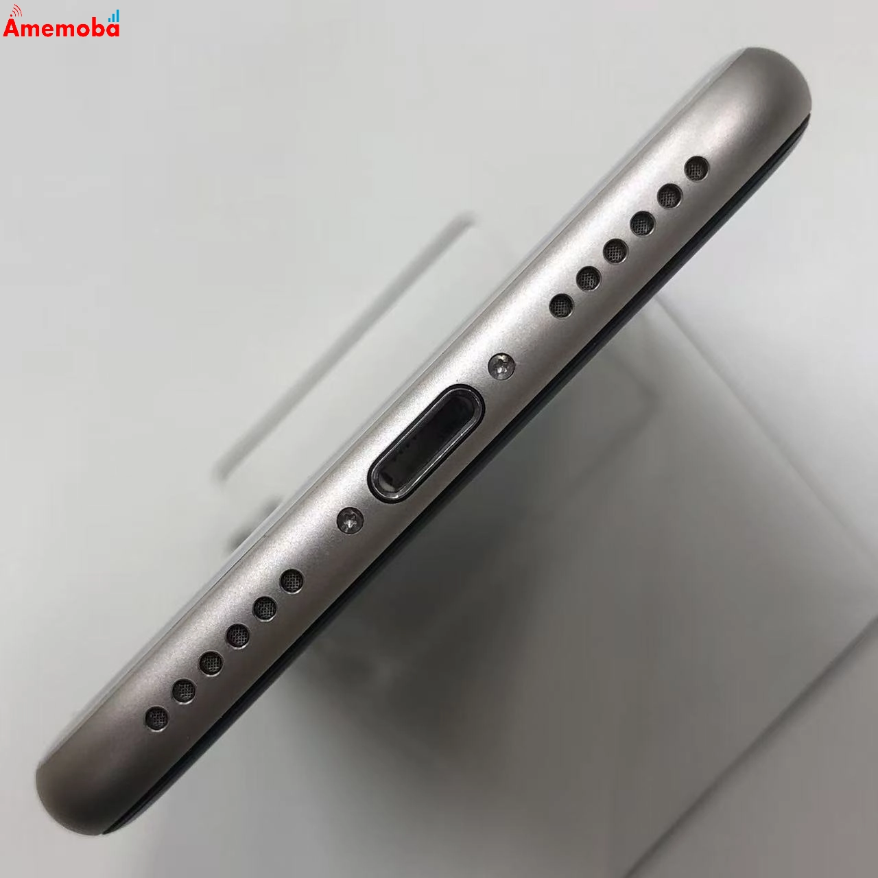 iPhoneSE 第3世代 64GB スターライト MMYD3J/A SoftBank版SIMフリー