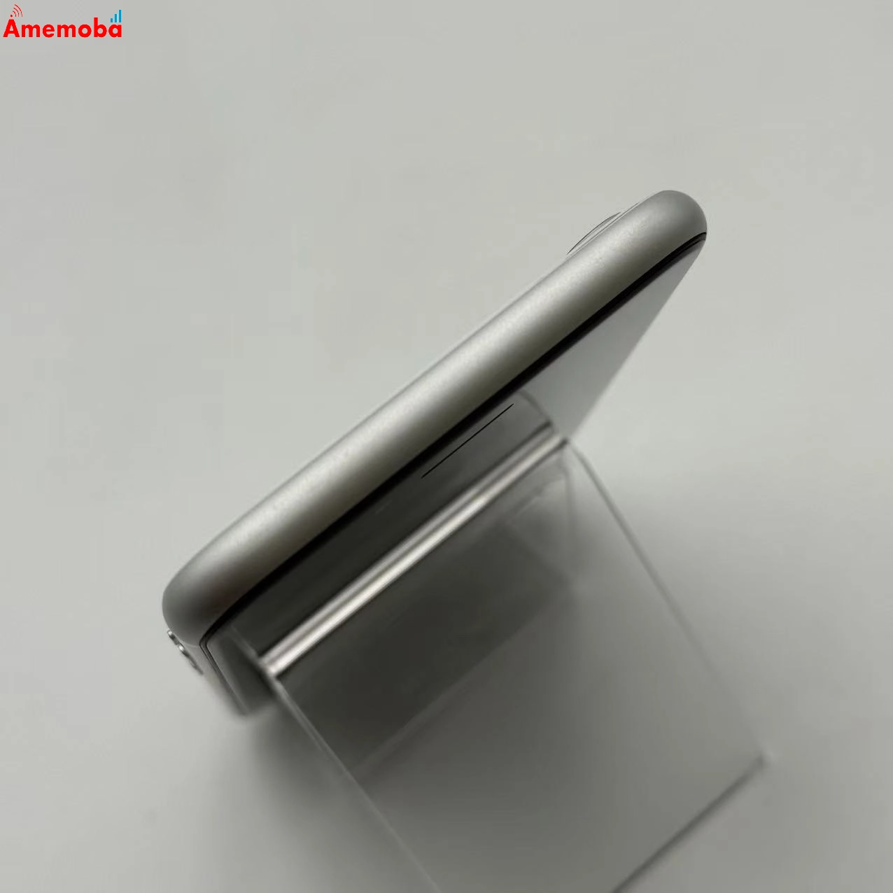 iPhoneSE 第2世代 64GB ホワイト NX9T2J/A docomo版SIMフリー
