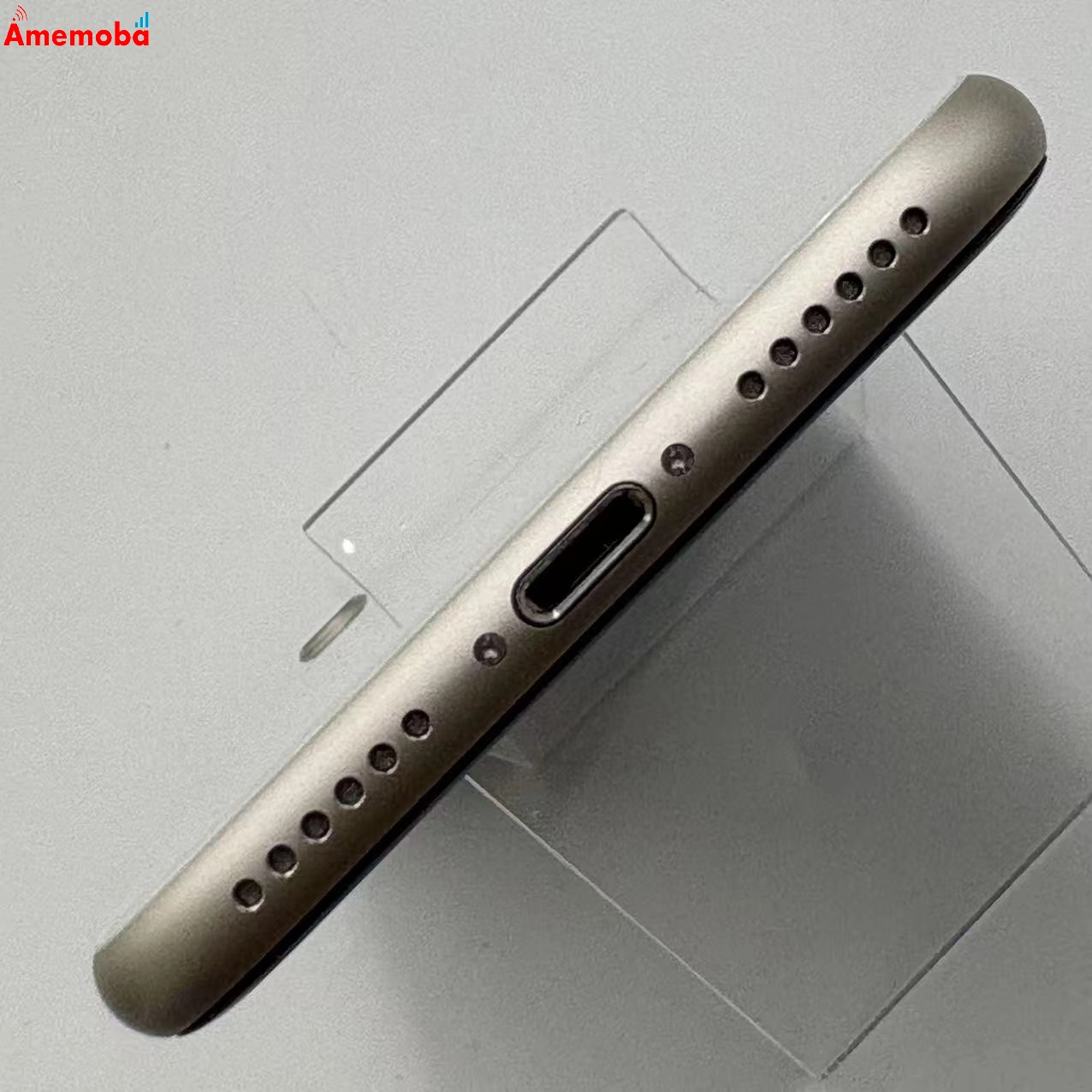 iPhoneSE 第3世代 64GB スターライト MMYD3J/A AU版SIMフリー 美品