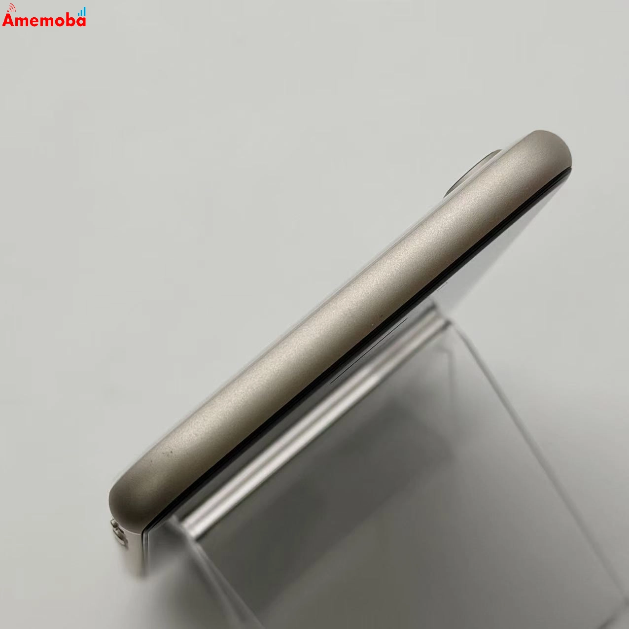 iPhoneSE 第3世代 64GB スターライト MMYD3J/A docomo版SIMフリー