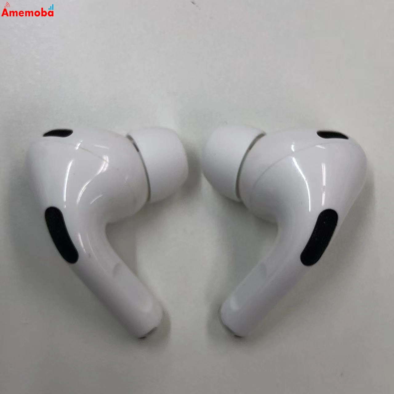 AirPods Pro 第2世代 MagSafe充電ケース(USB-C)付き ホワイト MTJV3J/A