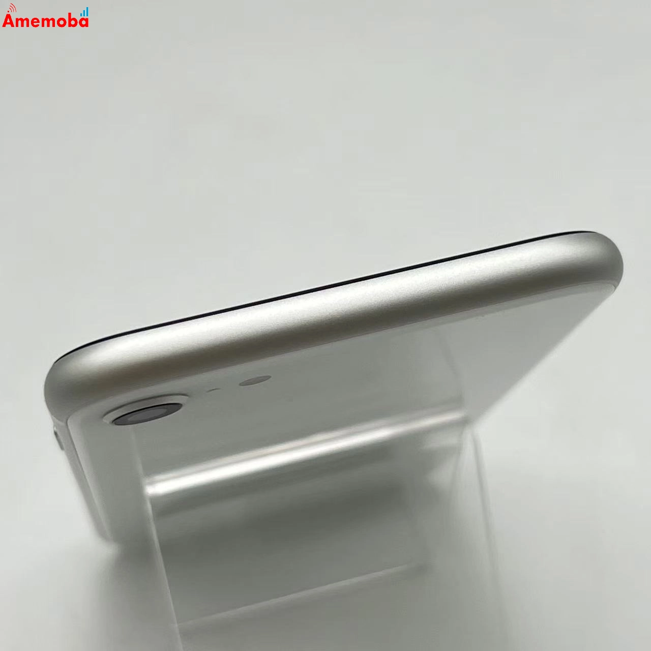 iPhoneSE 第2世代 64GB ホワイト MHGQ3J/A docomo版SIMフリー