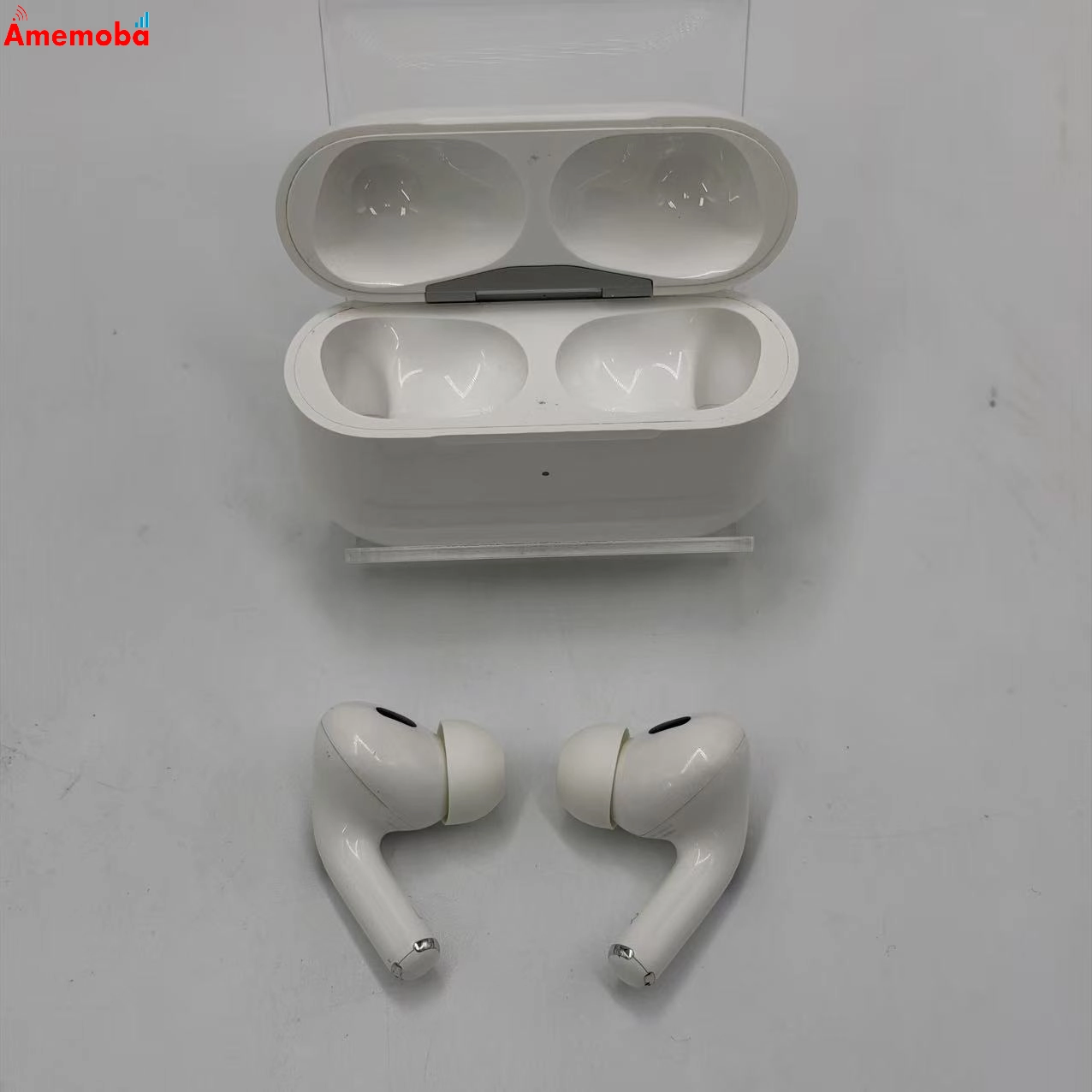 AirPods Pro 第2世代 MagSafe充電ケース(USB-C)付き ホワイト A2968