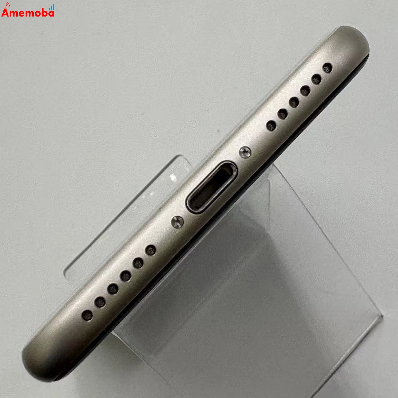 iPhoneSE 第3世代 64GB スターライト MMYD3J/A AU版SIMフリー ジャンク品