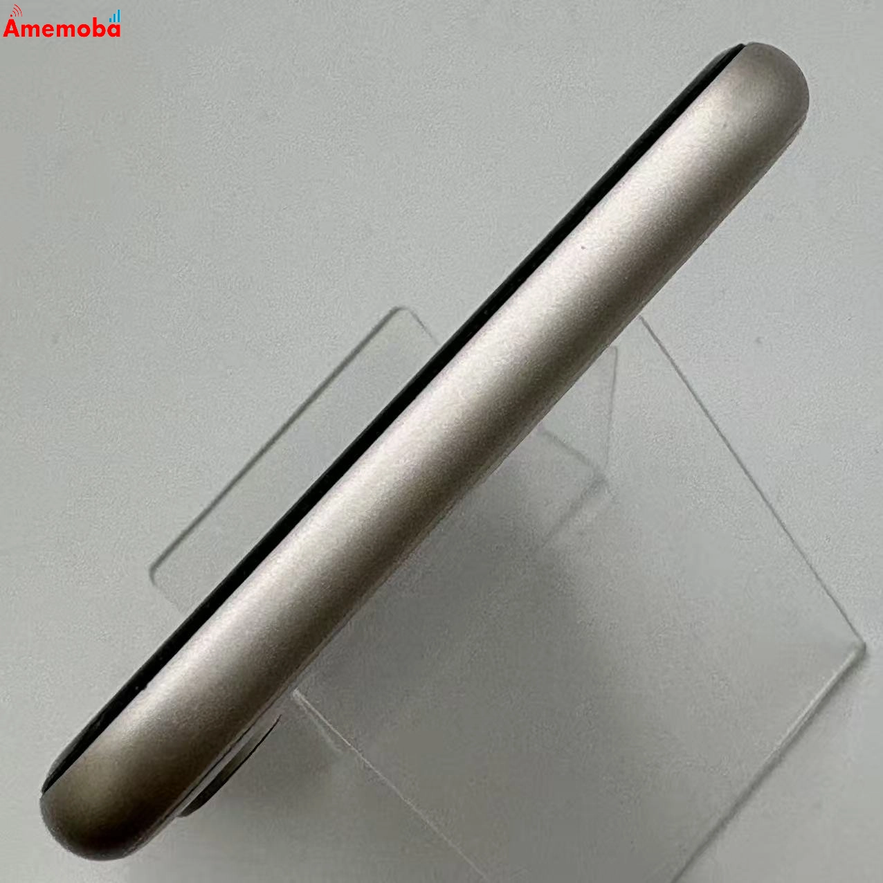 iPhoneSE 第3世代 64GB スターライト MMYD3J/A SIMロック解除済 SIMフリー