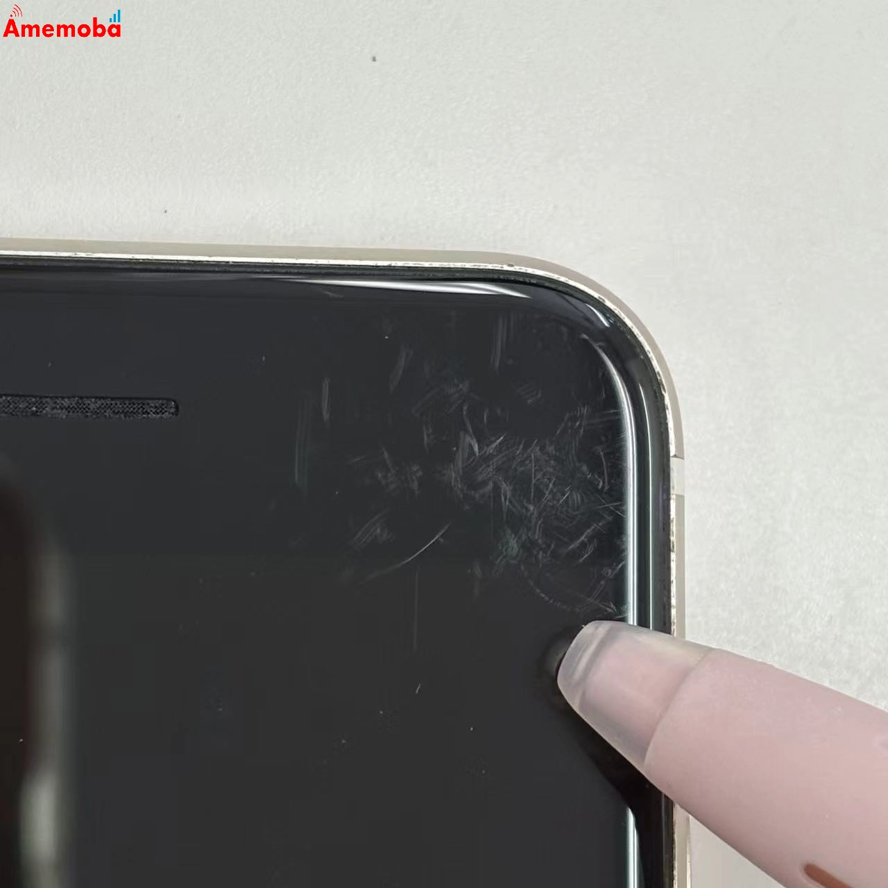 iPhoneSE 第3世代 64GB スターライト MMYD3J/A SIMロック解除済 SIMフリー