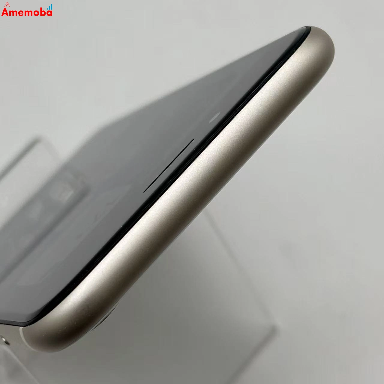 iPhoneSE 第3世代 64GB スターライト MMYD3J/A docomo版SIMフリー 極美品