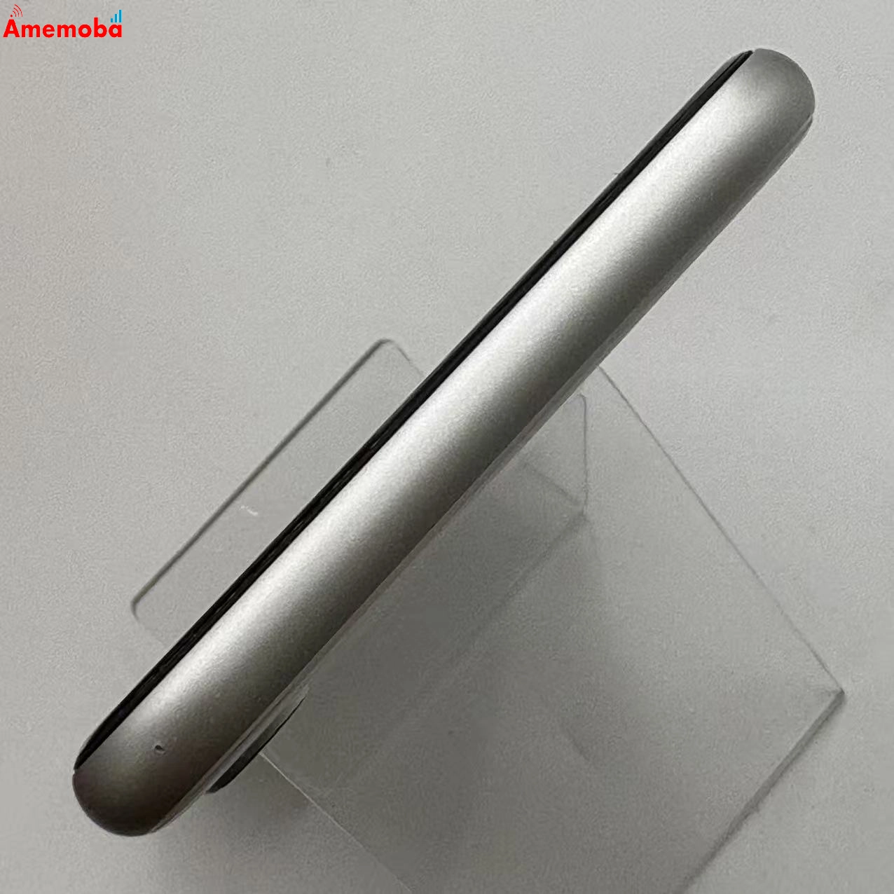 iPhoneSE 第2世代 64GB ホワイト MHGQ3J/A docomo版SIMフリー
