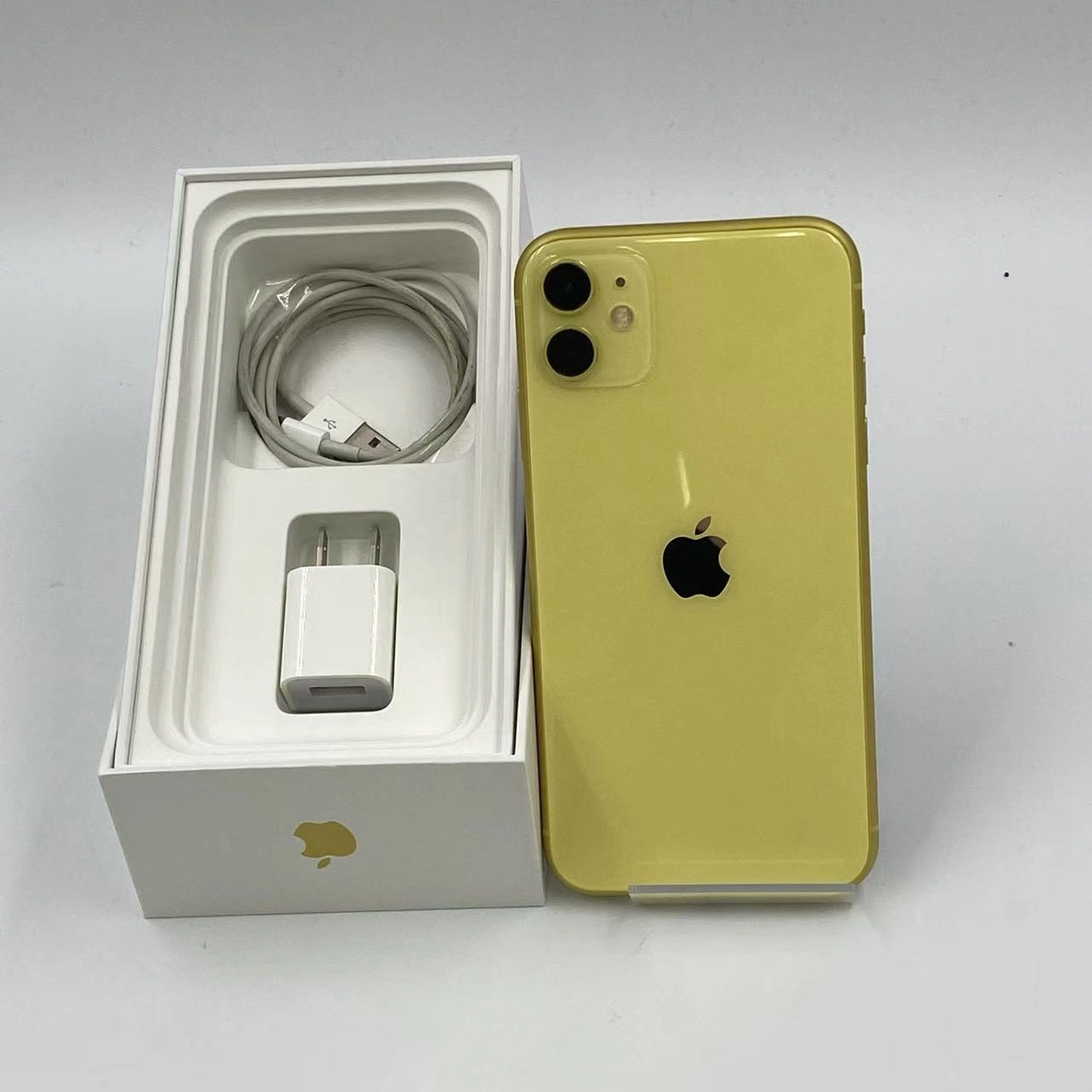 iPhone11 64GB MWLW2J/A SoftBank版SIMフリー イエロー