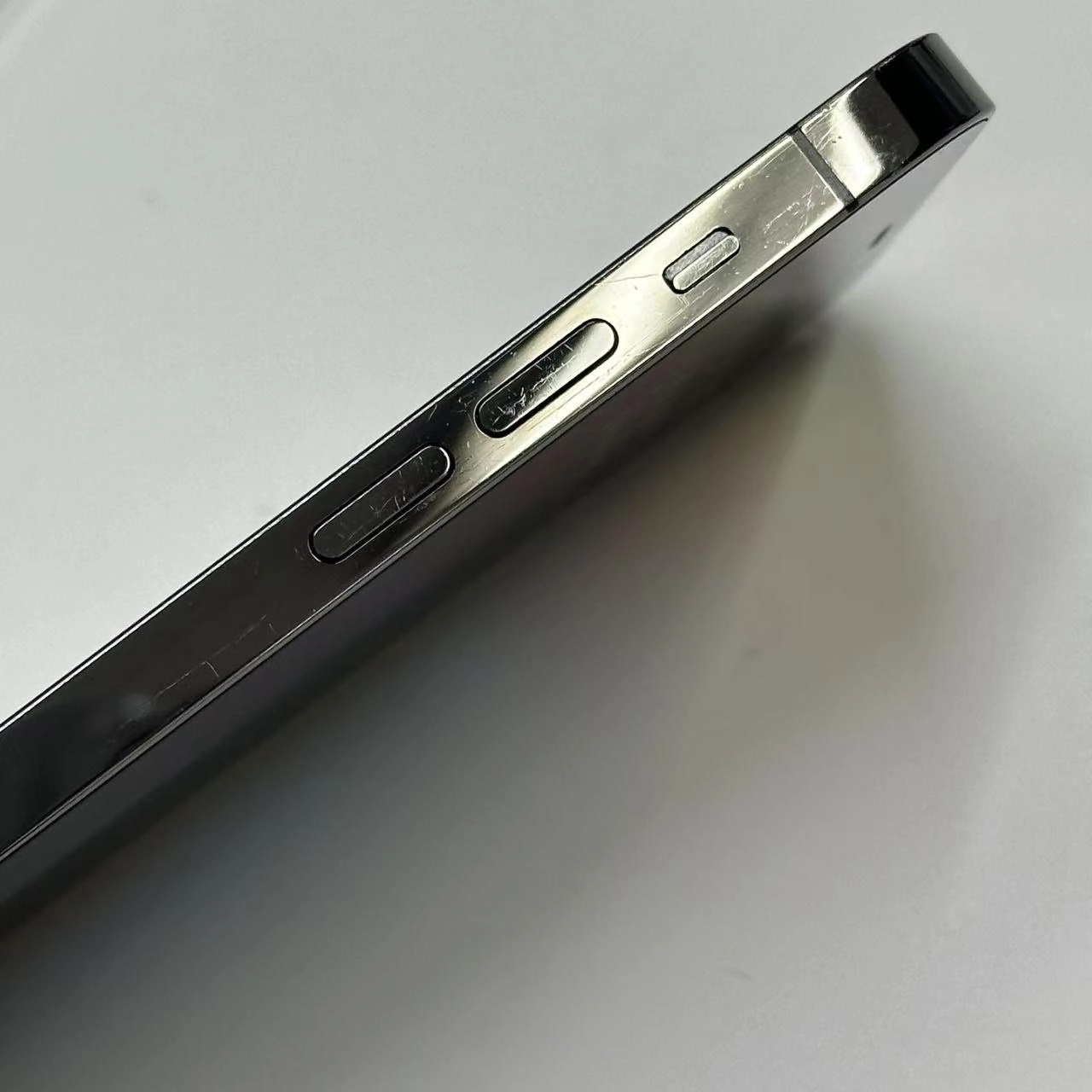 iPhone12 Pro 128GB グラファイト MGM53J/A AU版SIMフリー au