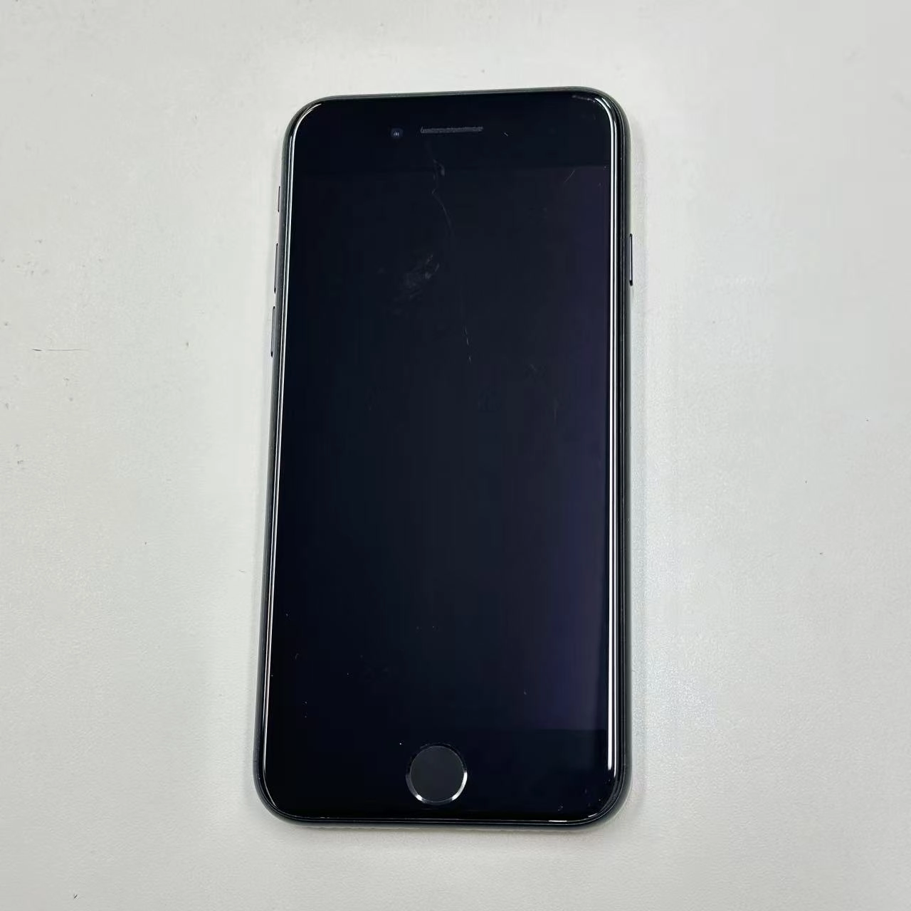 iPhoneSE 第3世代 64GB ミッドナイト MMYC3J/A SoftBank版SIMフリー 美品