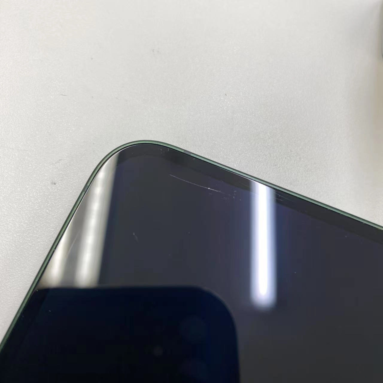 iPhone13 128GB グリーン MNGG3J/A AU版SIMフリー 美品