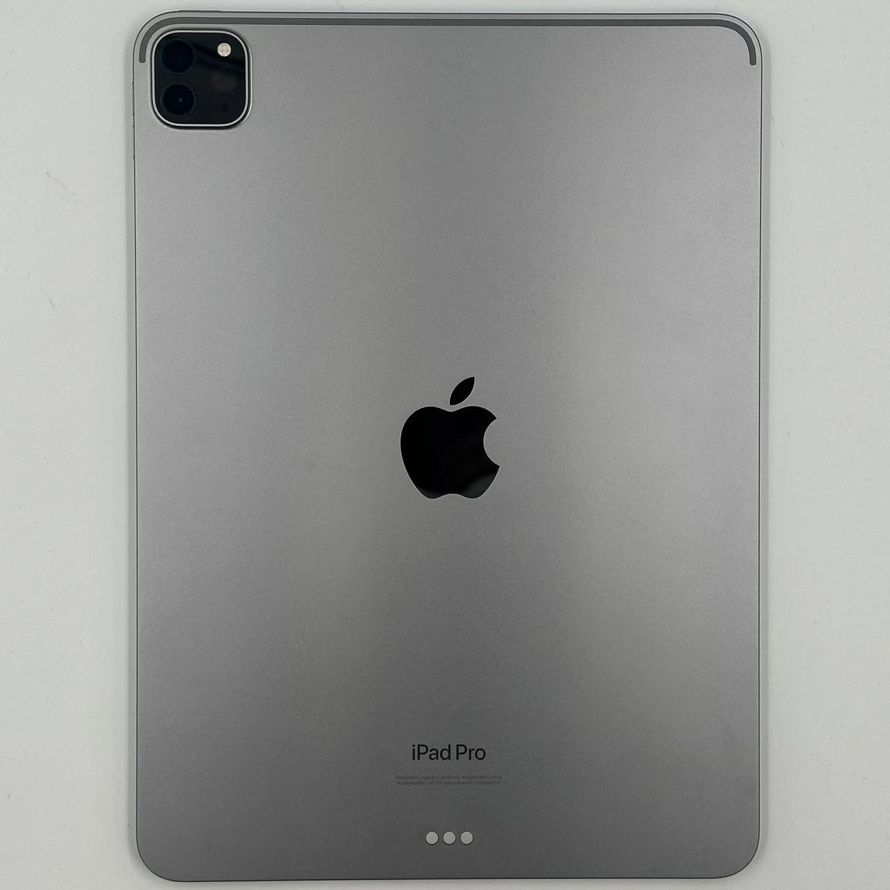 iPad Pro 11インチ 第4世代 Wi-Fiモデル 512GB MNXH3J/A 新品同様