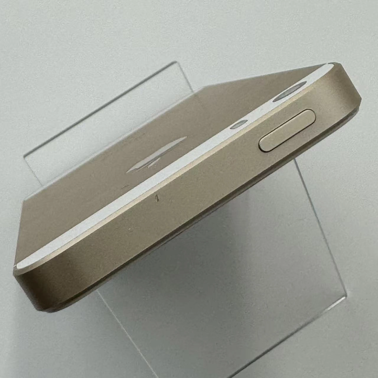 iPhoneSE 32GB ゴールド MP842J/A AU版SIMフリー 美品