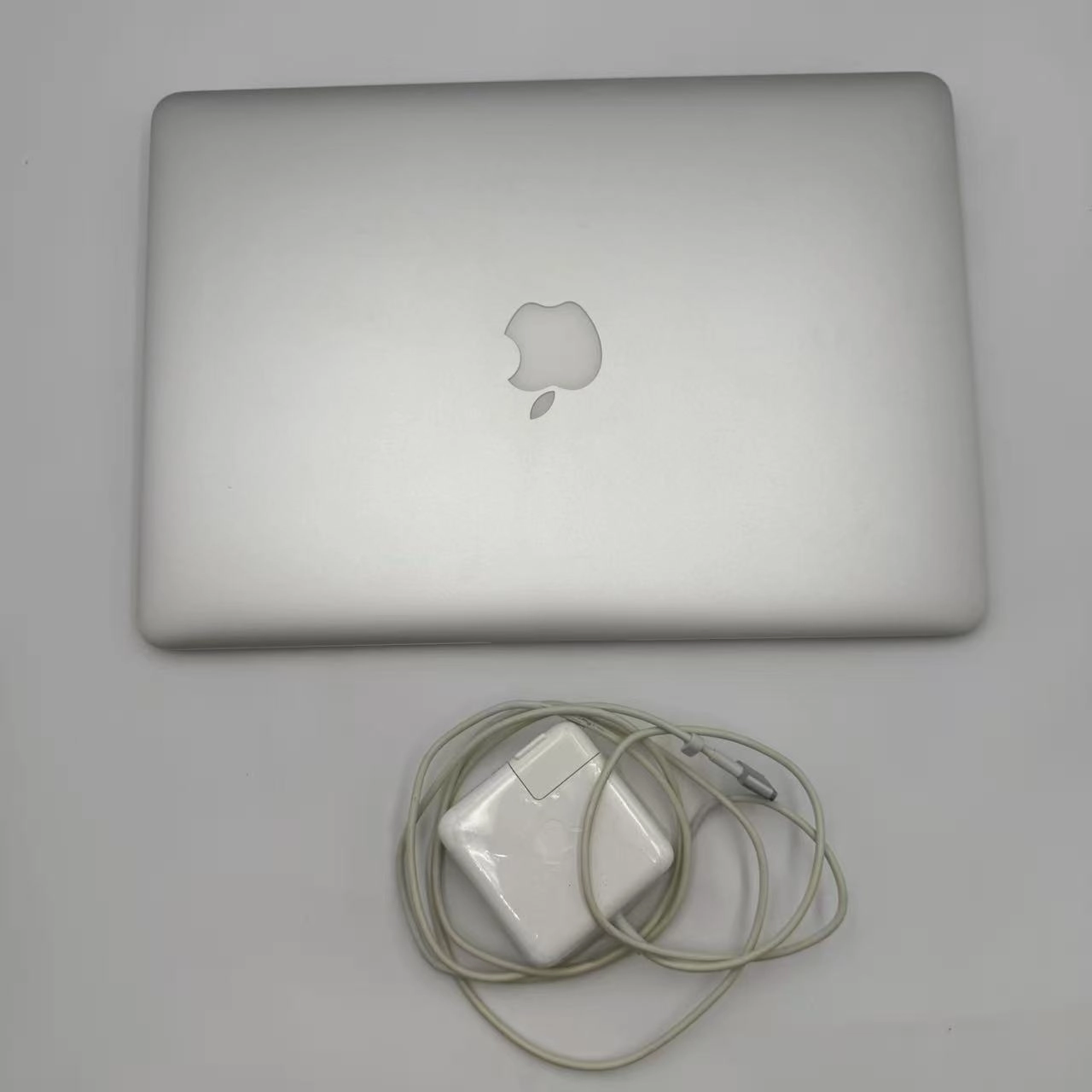 MacBook Air 13インチ 2017 256GB シルバー A1466 Corei5 1.8GHz US配列