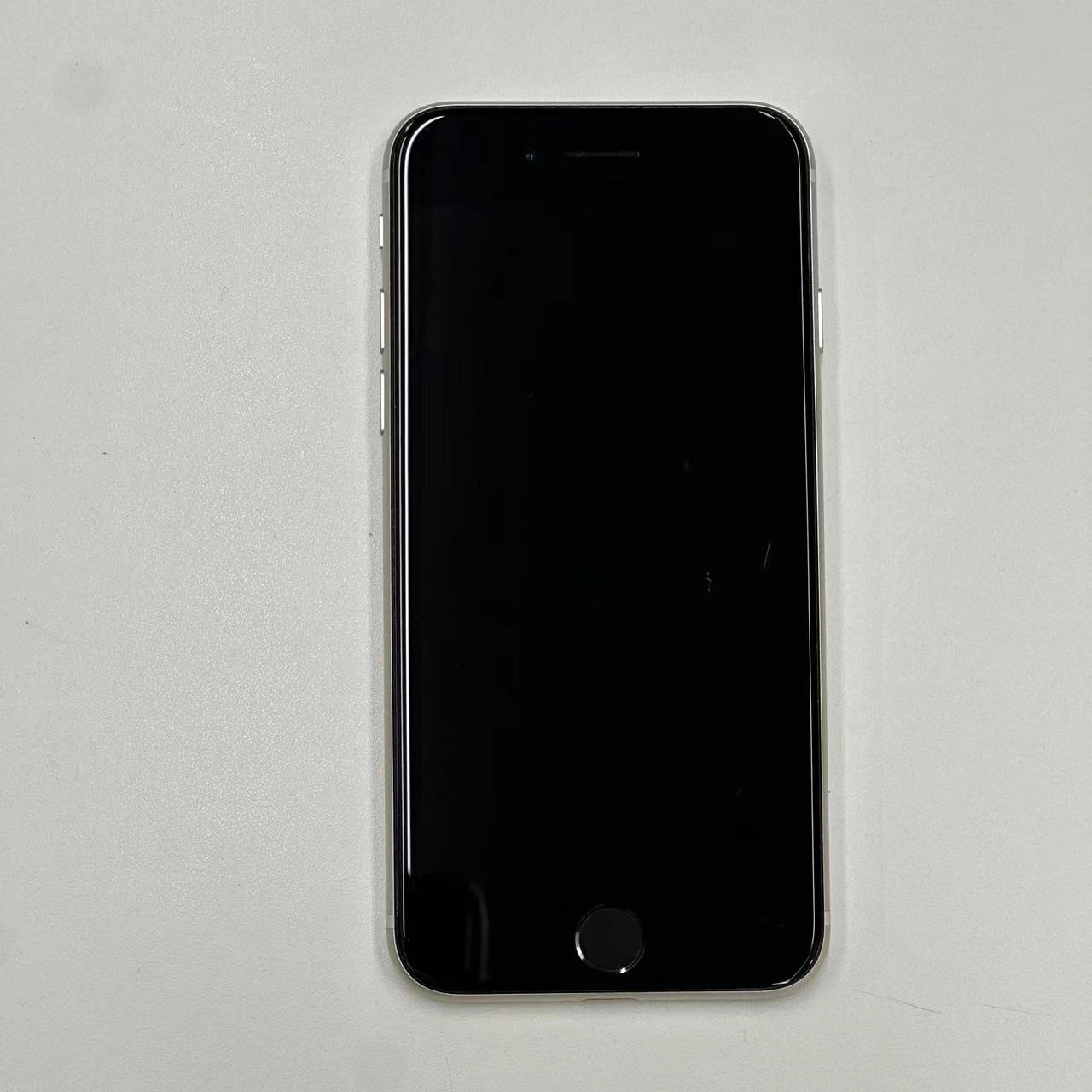 iPhoneSE 第3世代 64GB スターライト MMYD3J/A SoftBank版SIMフリー