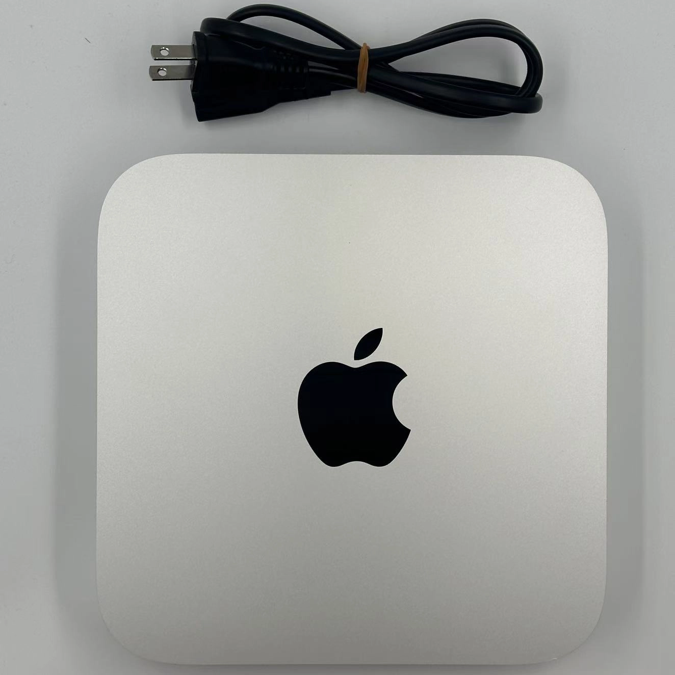 Mac mini M2 Pro 2023 32GB 1TB シルバー A2816 美品 32GB/1TB