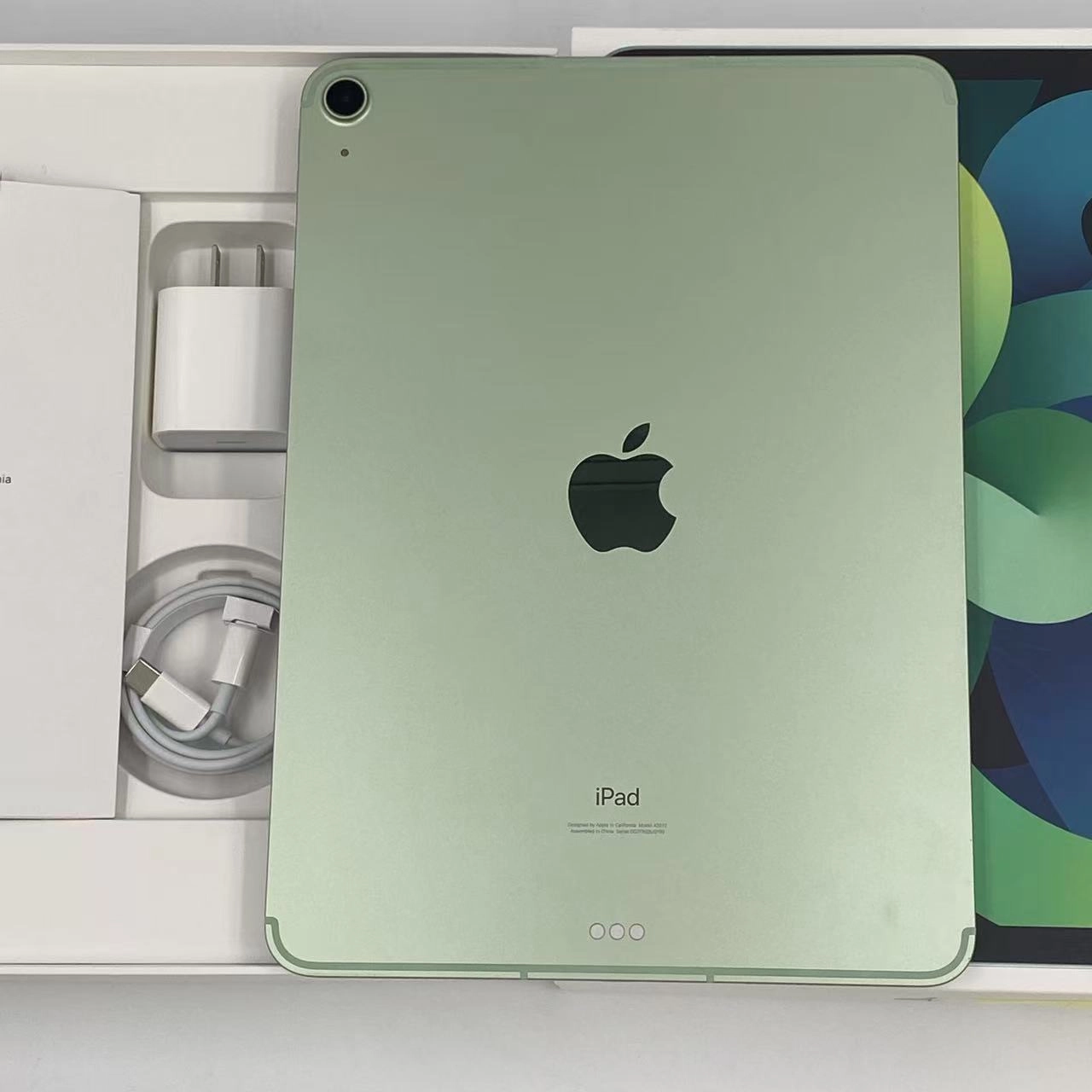 iPad Air 第4世代 256GB MYH72J/A AU版SIMフリー グリーン au