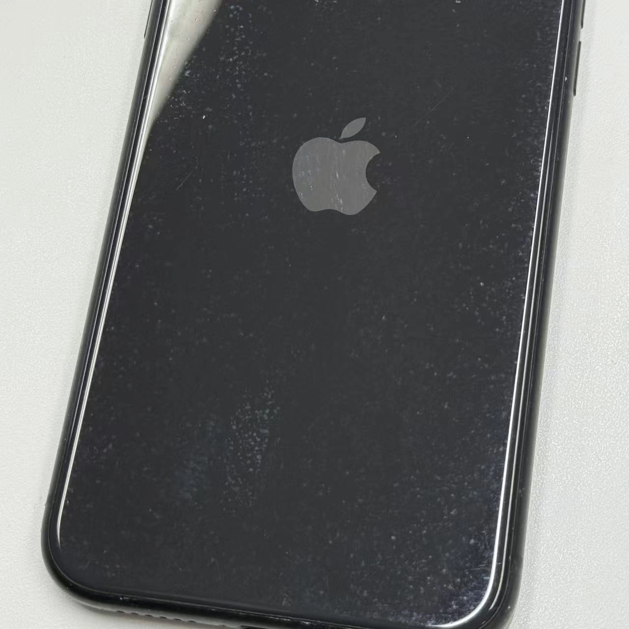 iPhone11  64GB ブラック MWLT2 J/A SoftBank版SIMフリー  訳あり品