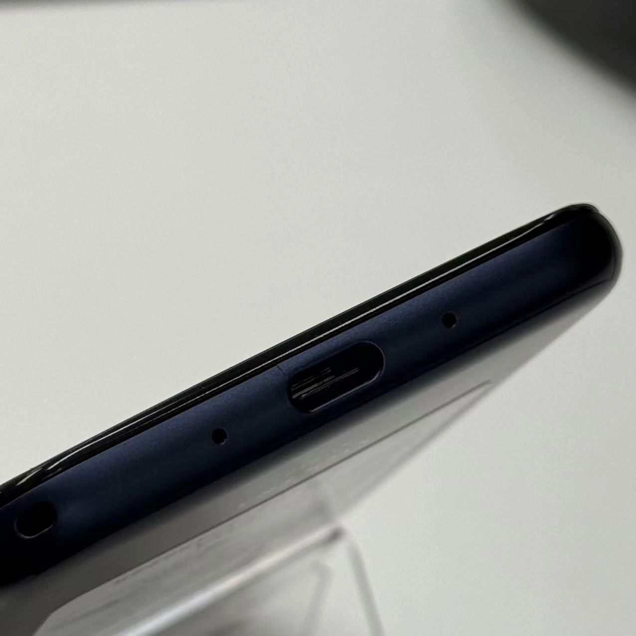 京セラ あんしんスマホ 64GB ネイビー KY-51B docomo版SIMフリー