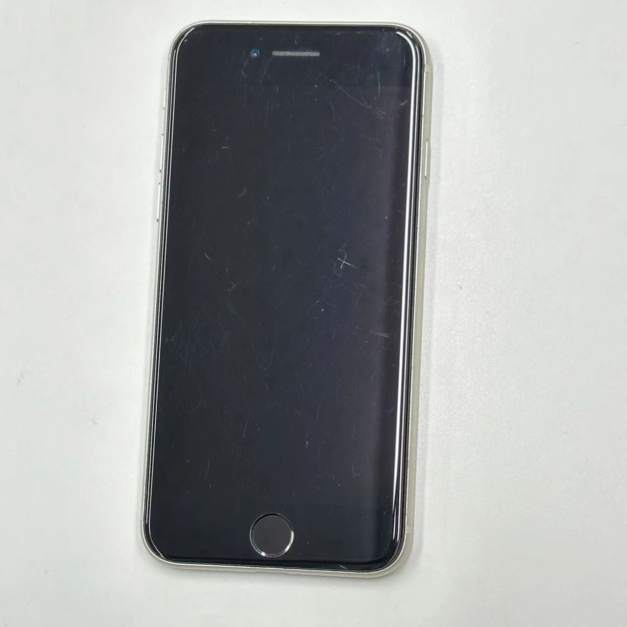 iPhoneSE 第3世代 64GB スターライト MMYD3J/A SoftBank版SIMフリー