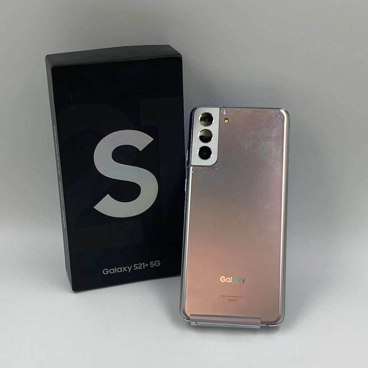 Galaxy S21+ 5G 256GB SCG10 AU版SIMフリー ファントムシルバー au