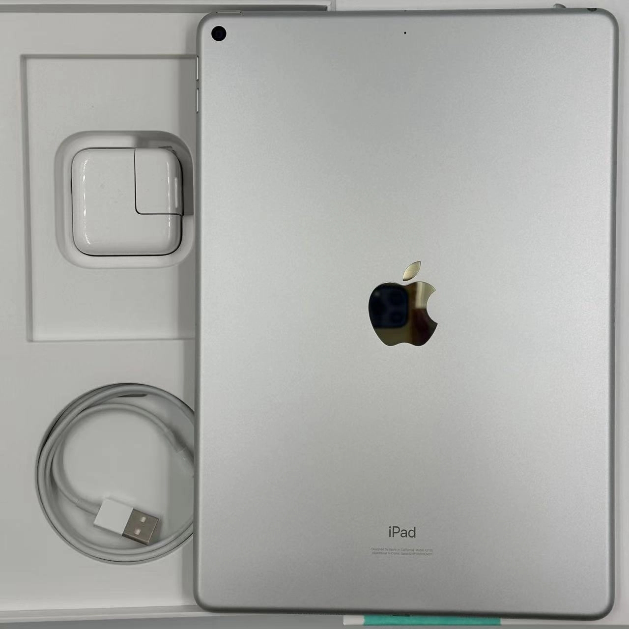 iPad Air 第3世代 Wi-Fiモデル 64GB MUUK2J/A シルバー