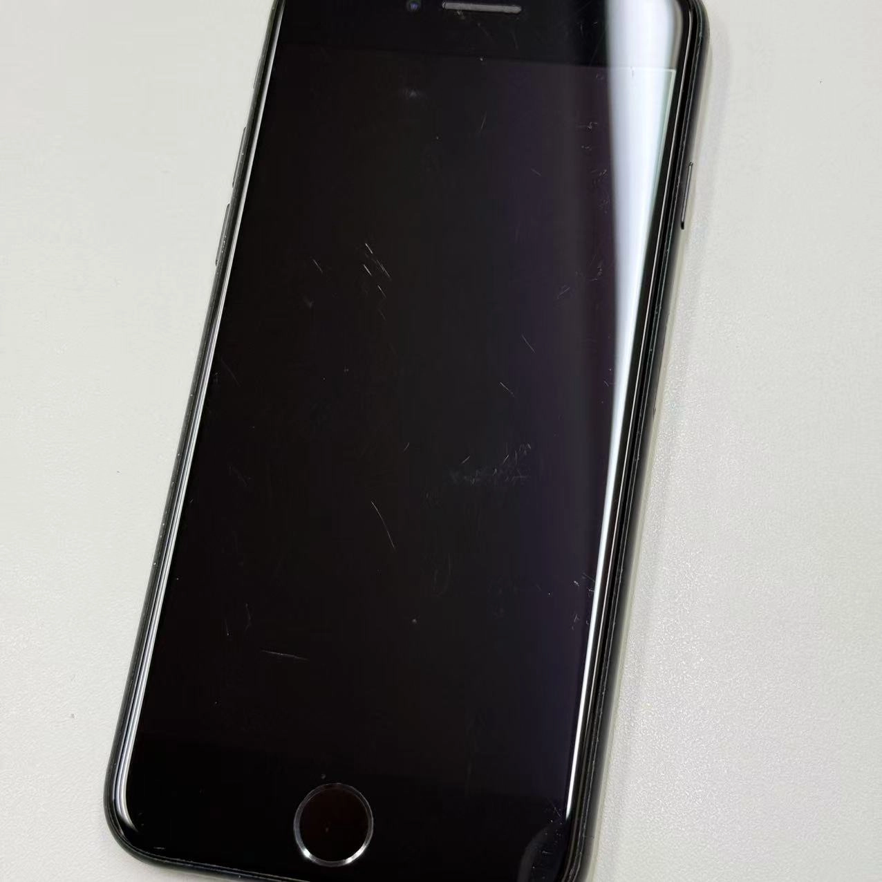 iPhoneSE 第2世代 256GB ブラック MHGW3J/A Apple版SIMフリー 楽天モバイル