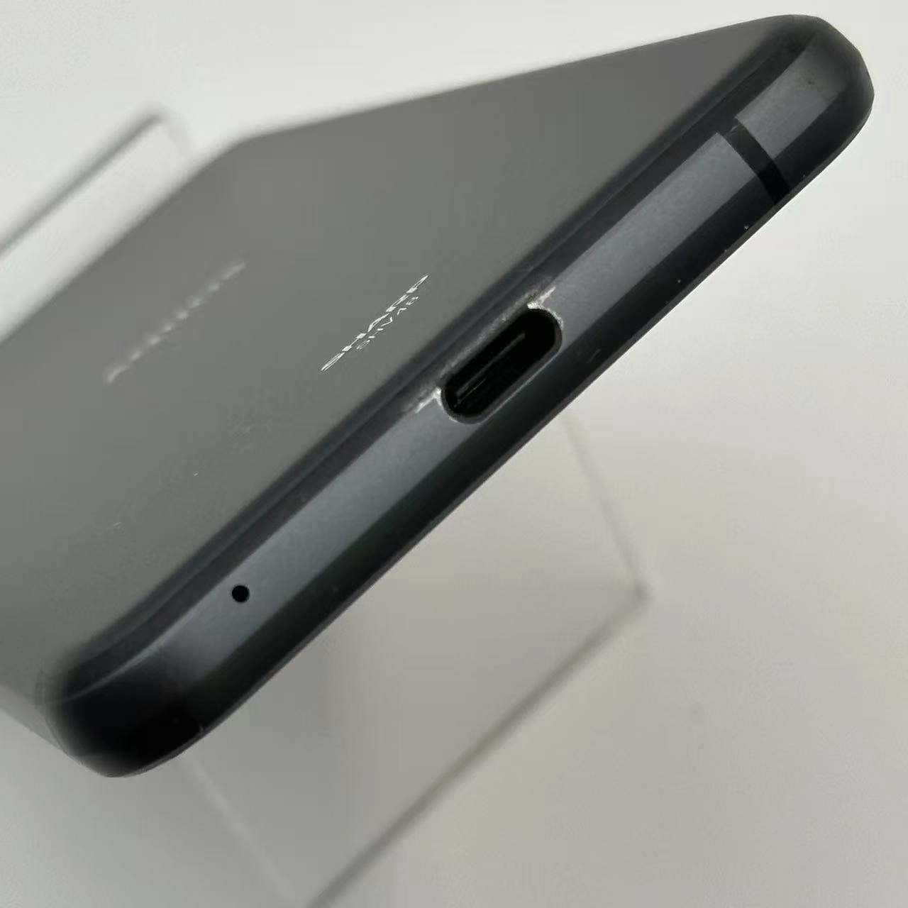 AQUOS sense3 basic 32GB ブラック SHV48 AU版SIMフリー 美品 au