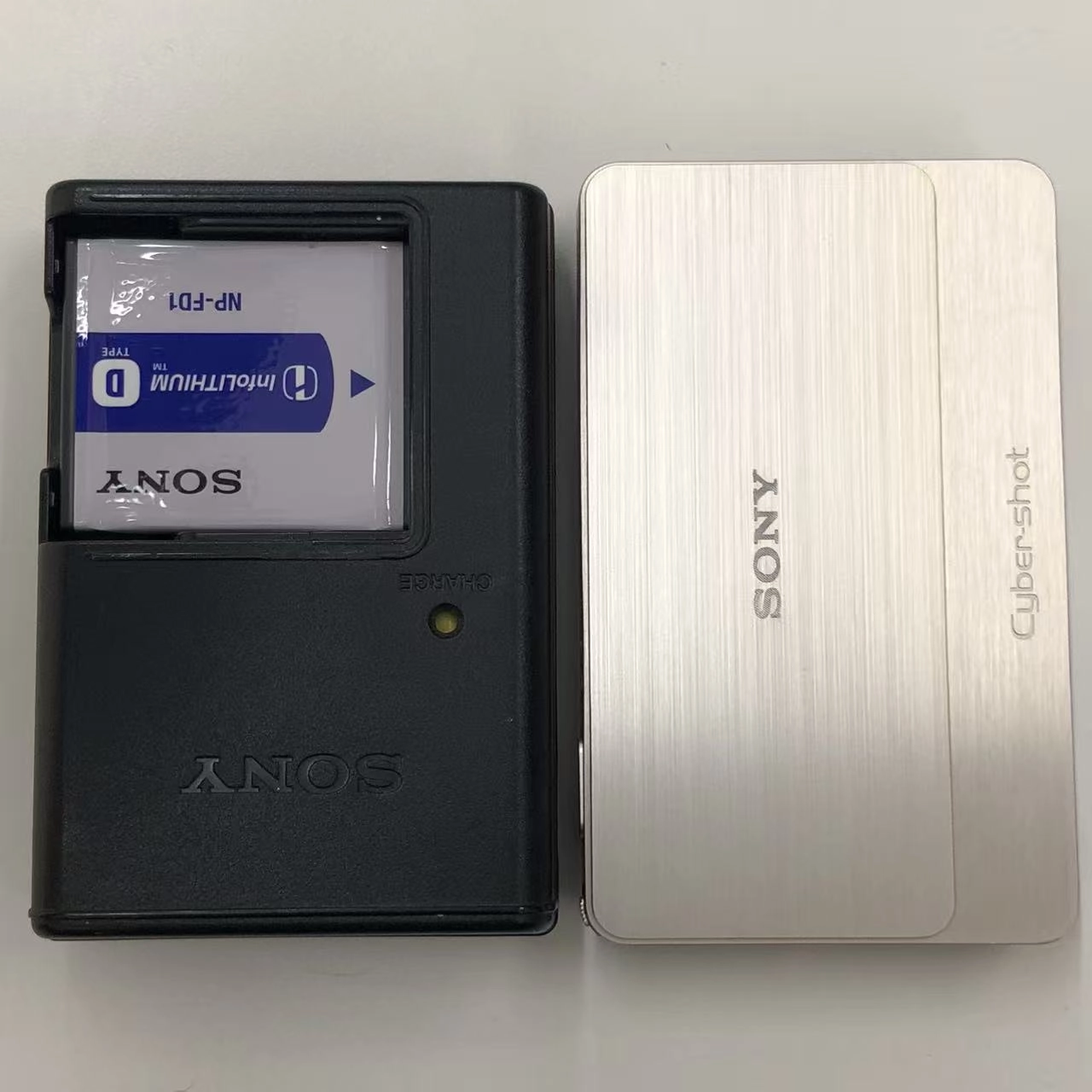 サイバーショット DSC-T700 ゴールド