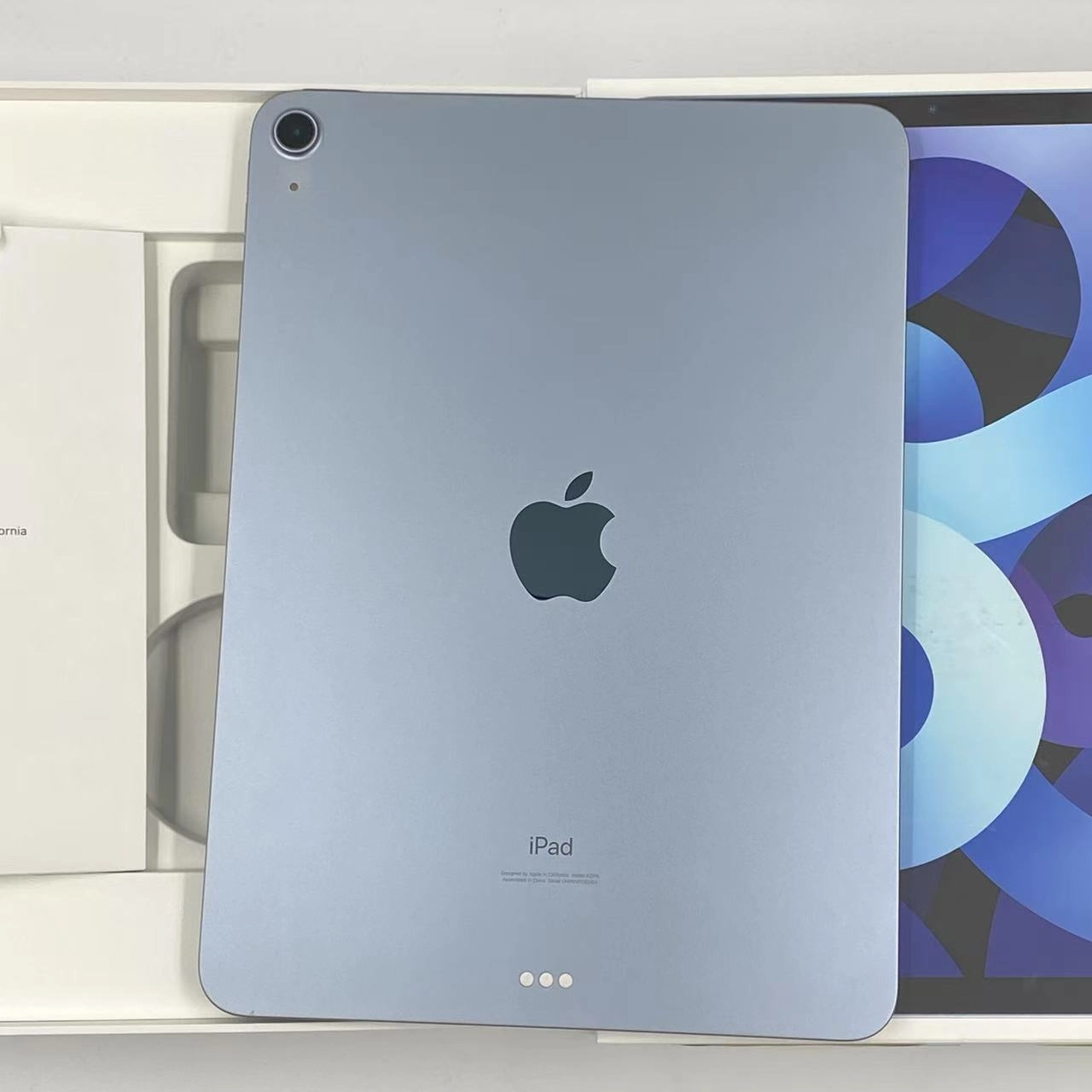 iPad Air 第4世代 Wi-Fiモデル 256GB MYFY2J/A 美品 スカイブルー